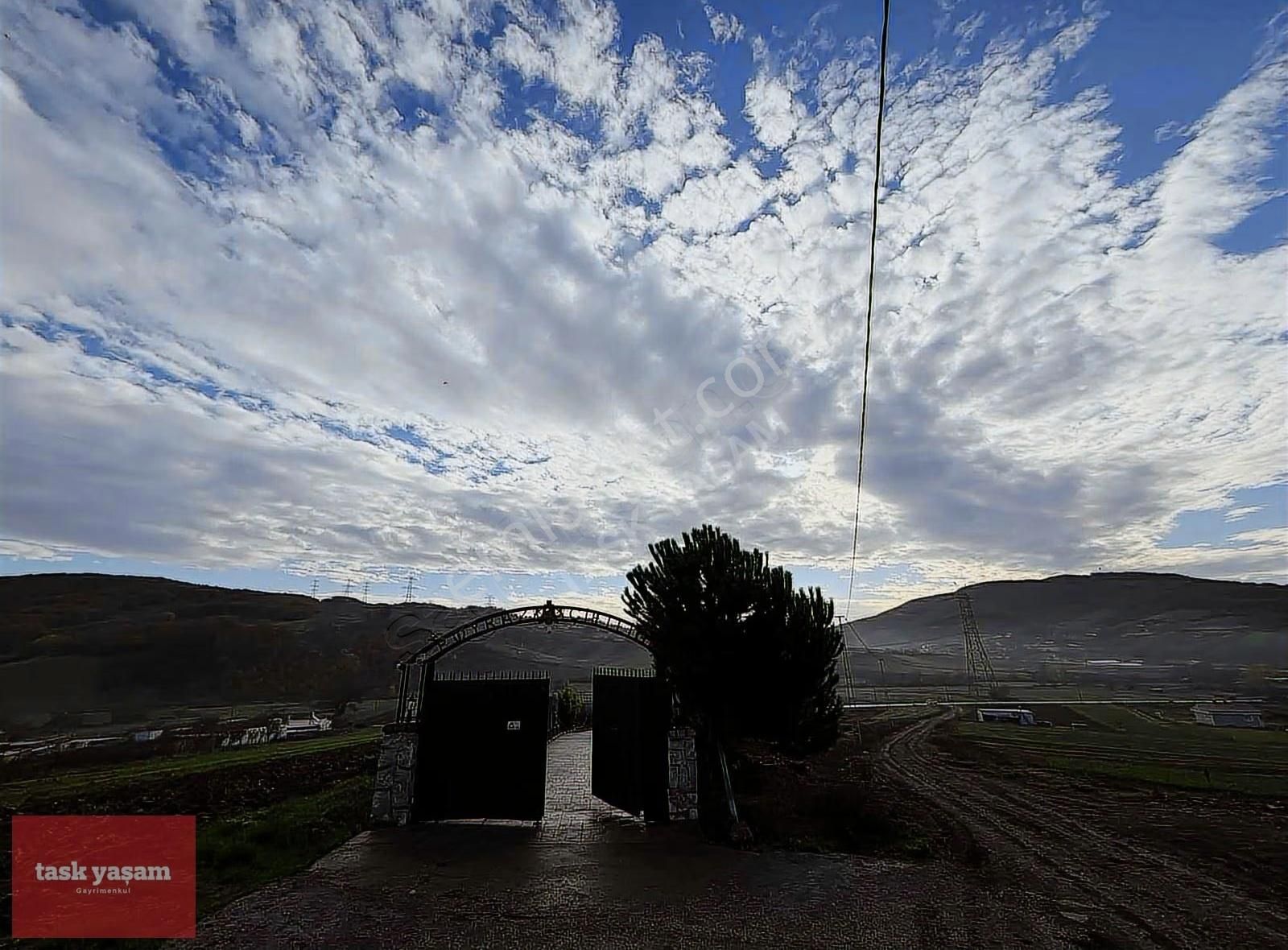 Derince Karagöllü'de 8+2 Özel Yaşam - Muhteşem Arazi - Görsel 16