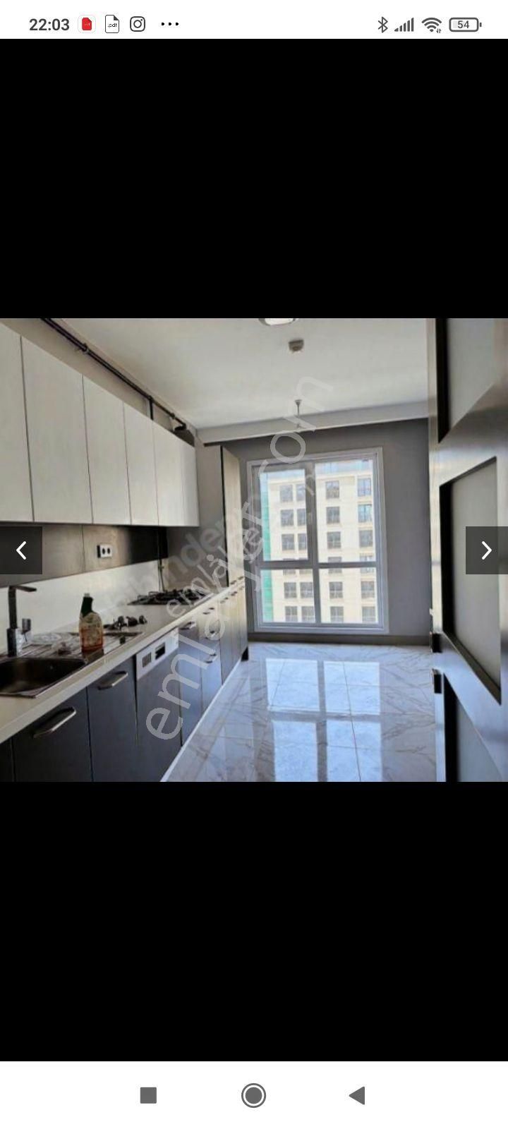 Esenyurt Ardıçlı Mahallesi Meydan Ardıçlı Evler 4+1 Temiz Daire