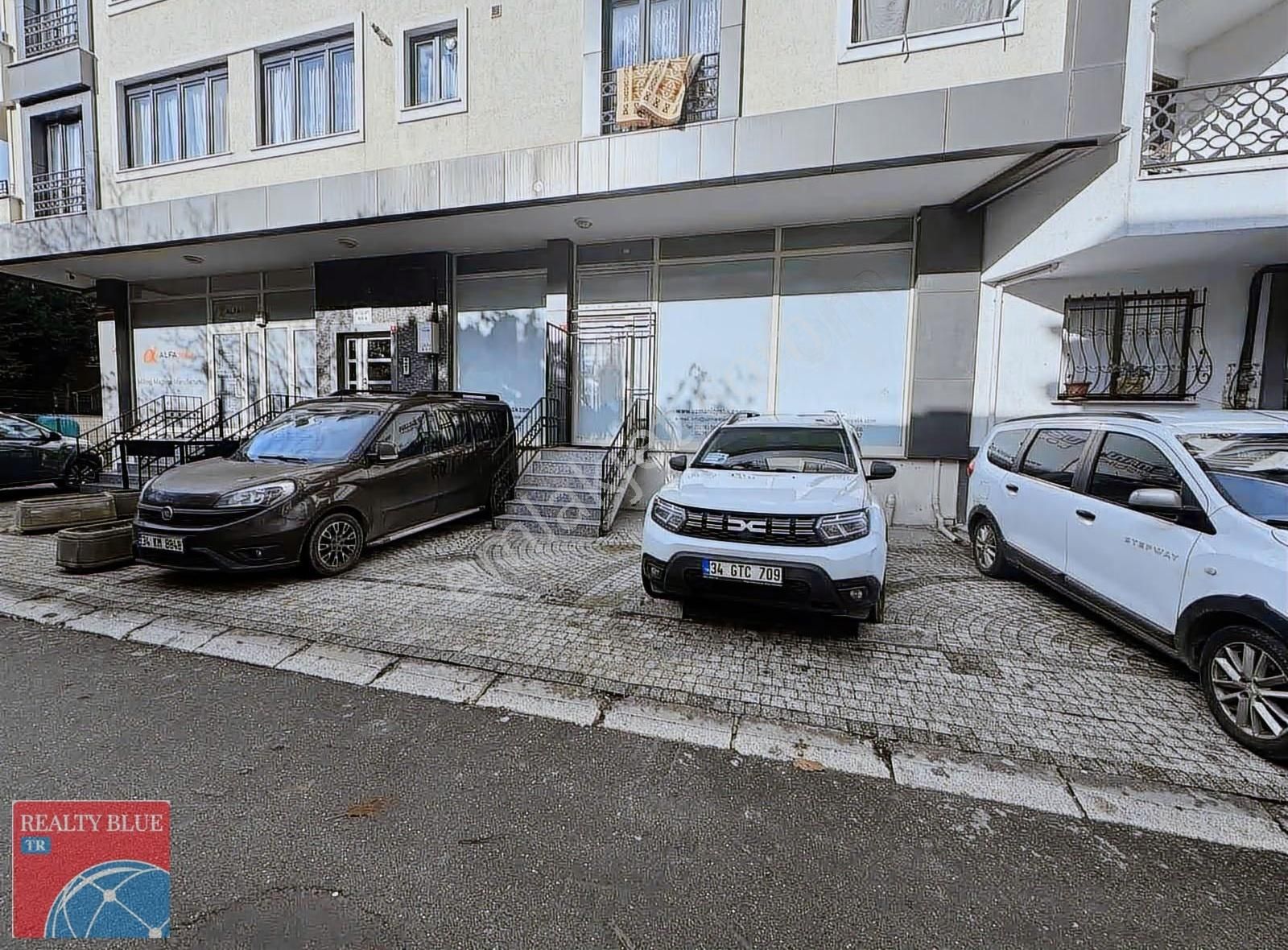 Samandıra Eyüpsultan Mahallesinde Kiralık 120 M2 Depolu Dükkan