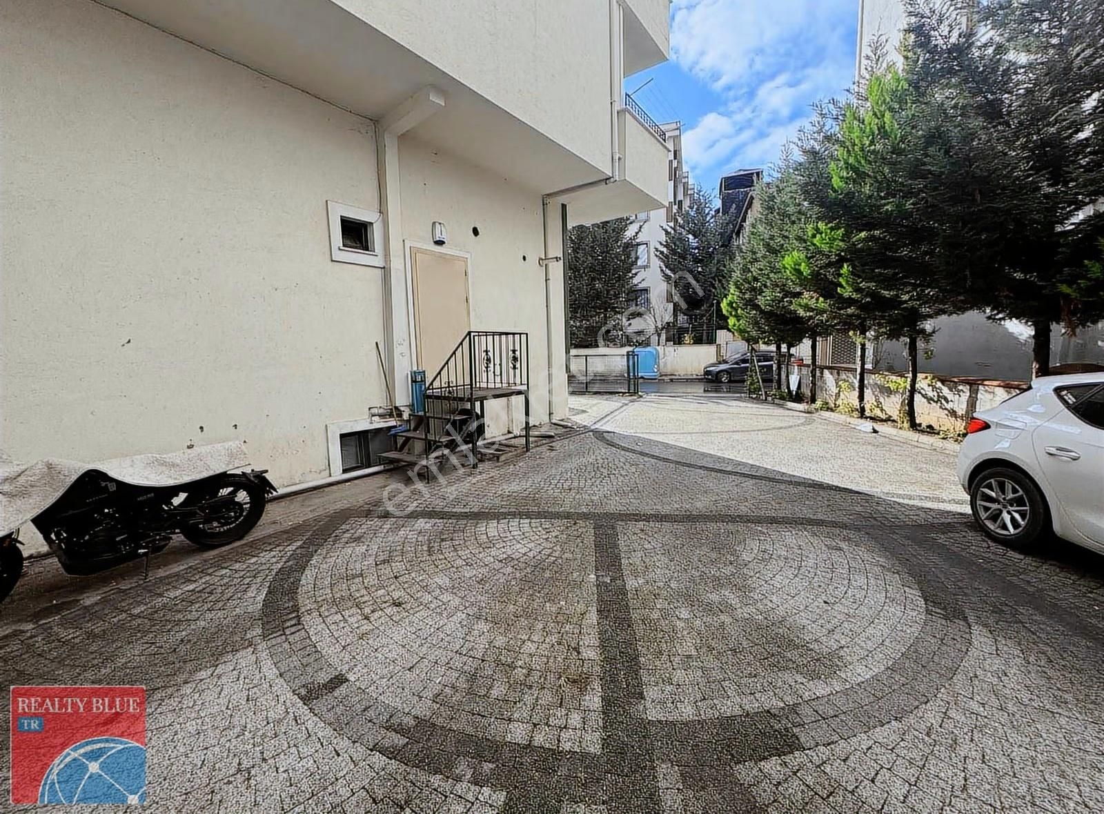 Samandıra Eyüpsultan Mahallesinde Kiralık 120 M2 Depolu Dükkan - Görsel 24