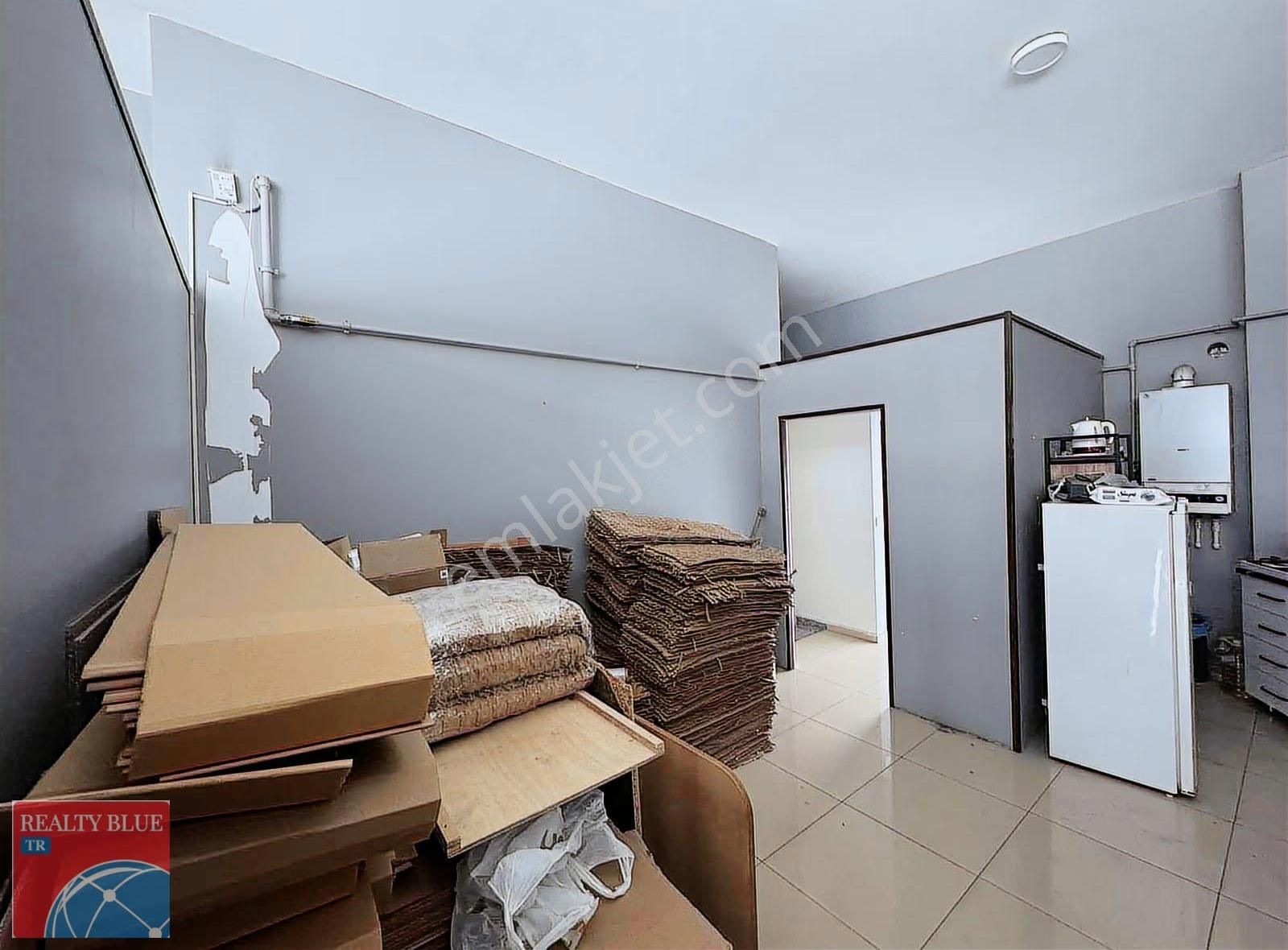 Samandıra Eyüpsultan Mahallesinde Kiralık 120 M2 Depolu Dükkan - Görsel 2