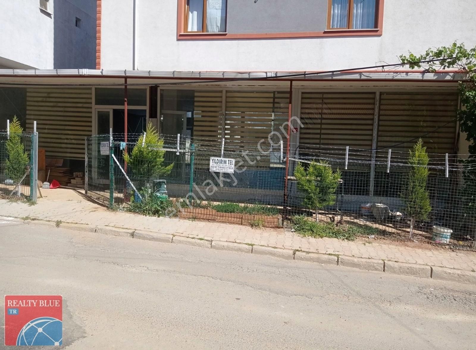 Sultanbeyli Necip Fazıl Mah Trabzon Cad 160m2 Kiralık İşyeri - Görsel 2