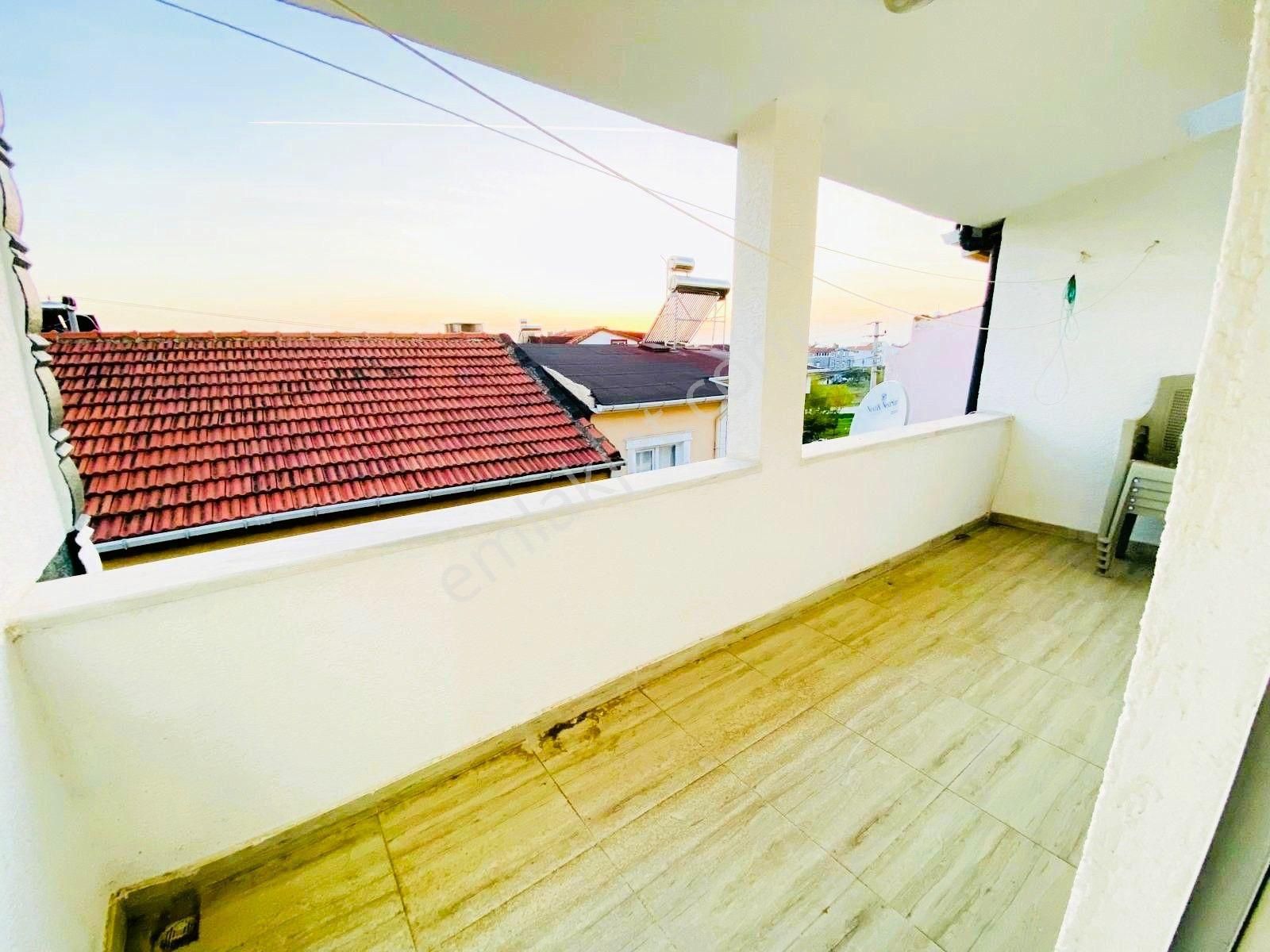 Yeniçiftlikte Kullanıma Hazır Merkezi Konumda Eşyalı 5+1 Villa Yazlık - Görsel 31