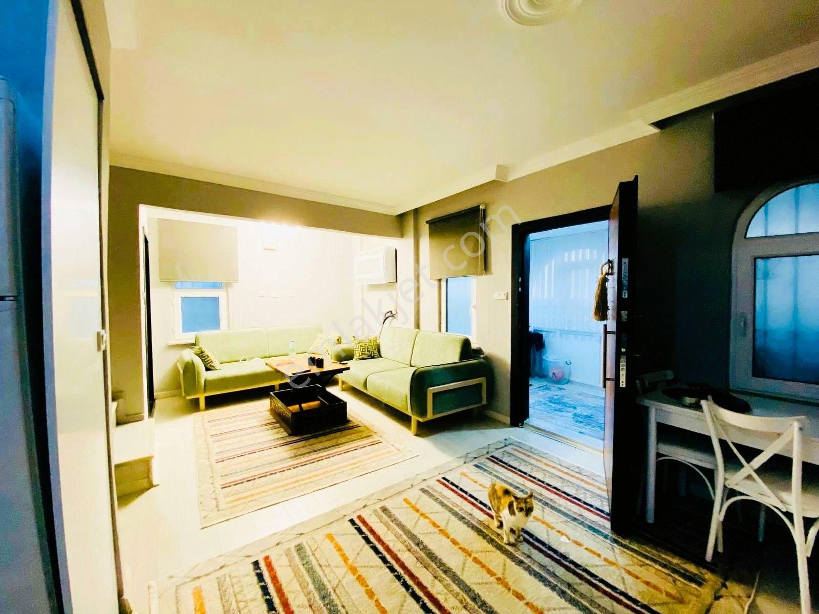 Yeniçiftlikte Kullanıma Hazır Merkezi Konumda Eşyalı 5+1 Villa Yazlık - Görsel 13