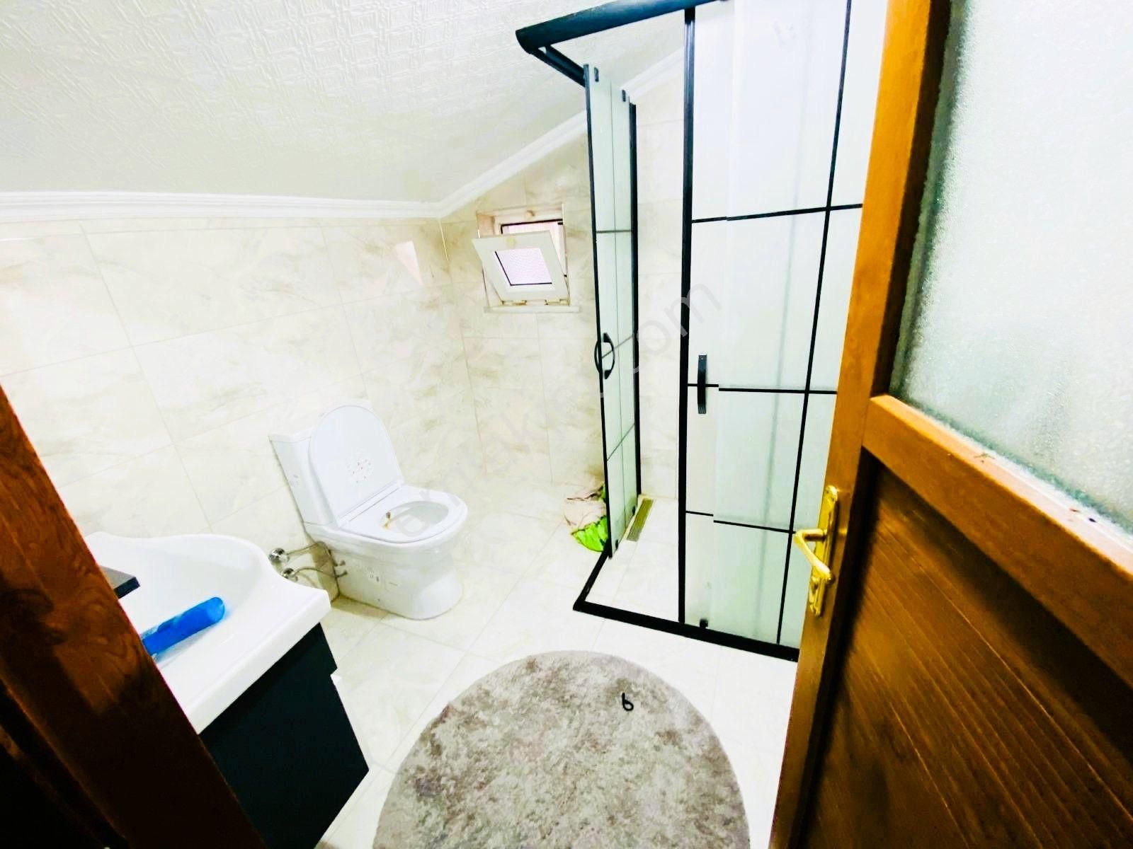 Yeniçiftlikte Kullanıma Hazır Merkezi Konumda Eşyalı 5+1 Villa Yazlık - Görsel 21