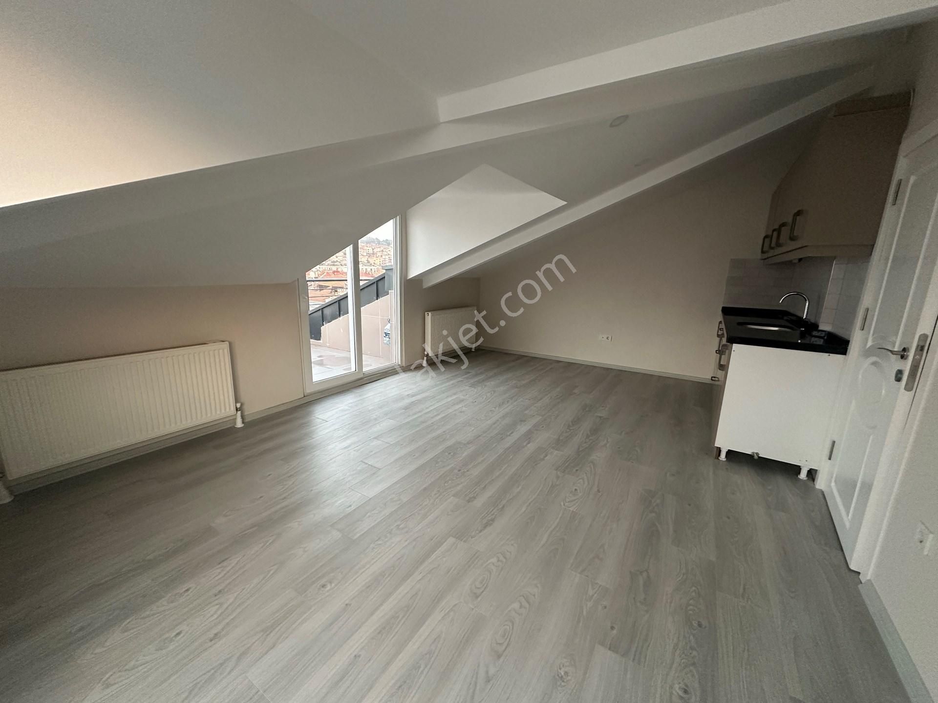 Büyükçekmece Fatih Mahallesi Sahile Yakın 3+2 Satılık Dubleks - Görsel 9