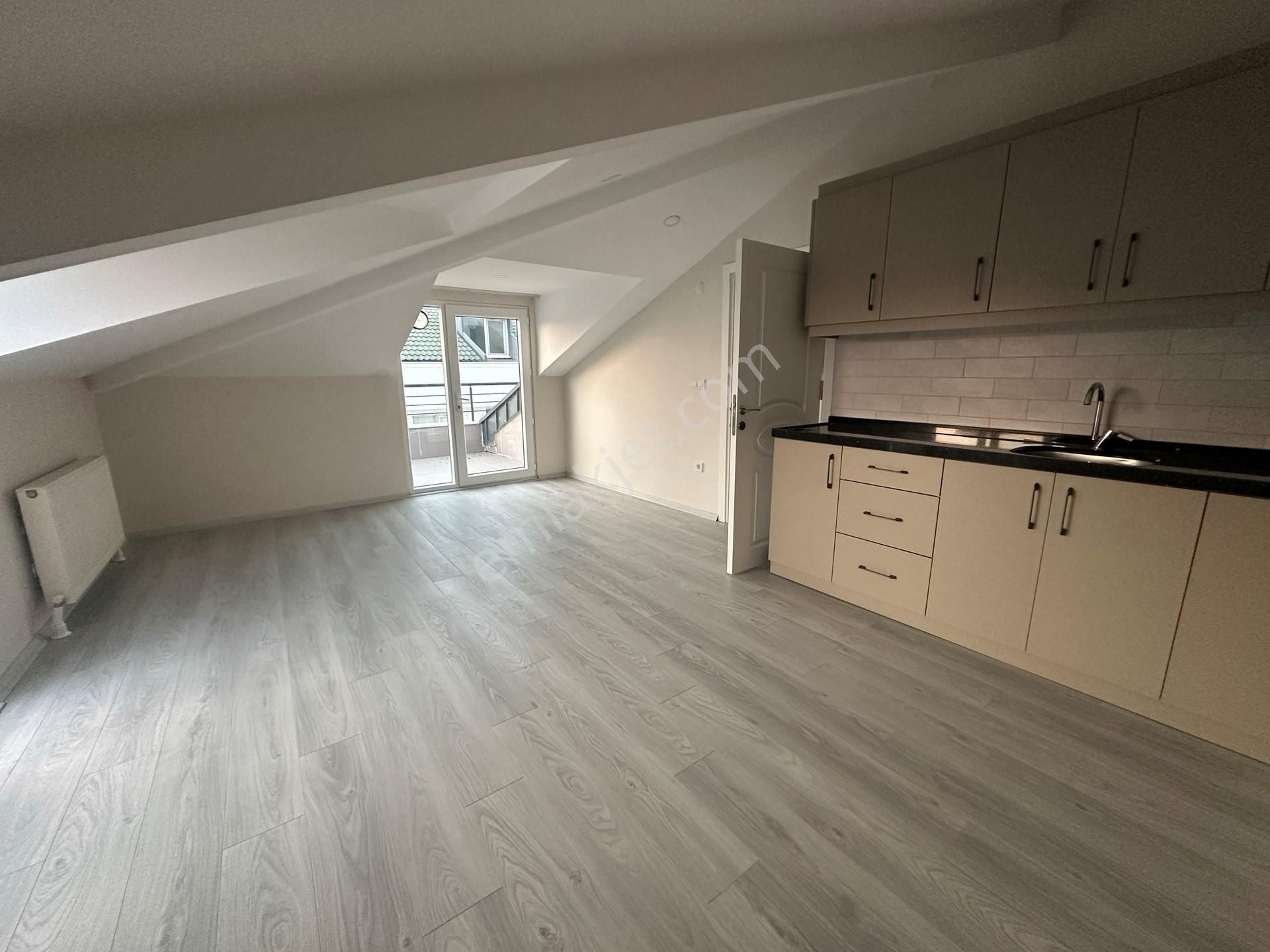 Büyükçekmece Fatih Mahallesi Sahile Yakın 3+2 Satılık Dubleks - Görsel 10