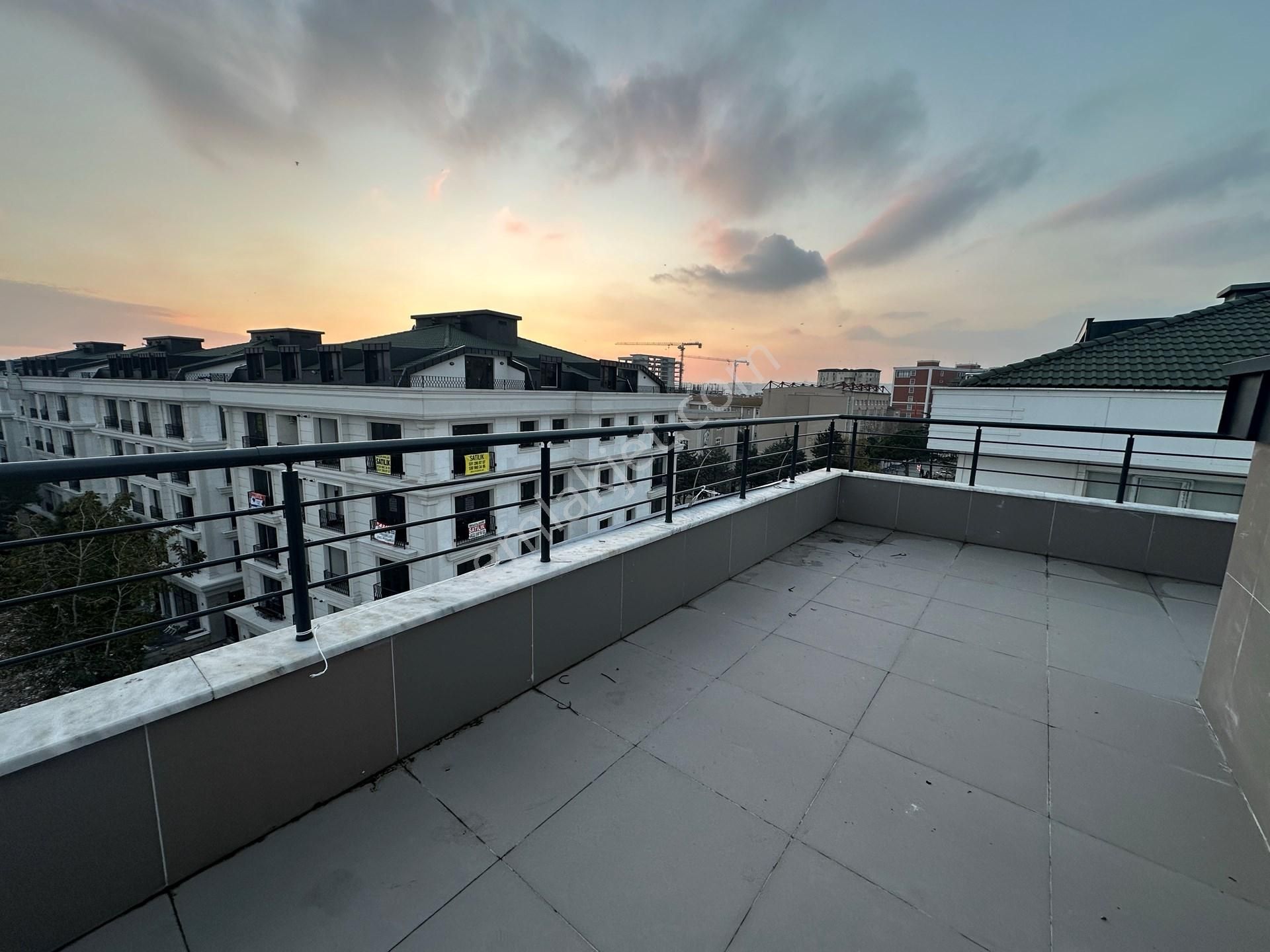 Büyükçekmece Fatih Mahallesi Sahile Yakın 3+2 Satılık Dubleks - Görsel 12