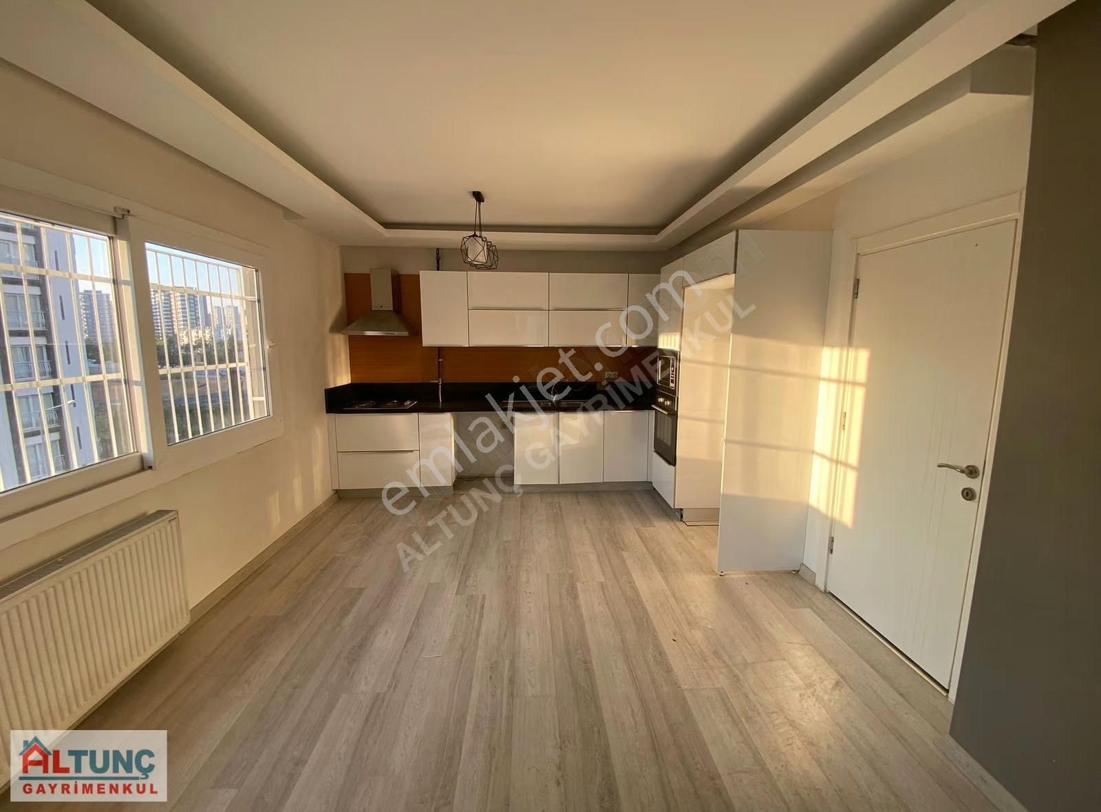 Türkmenbaşı Ve Begoviç Bulvarına Yürüme Mesafesinde Kiralık 3+1 - Görsel 14