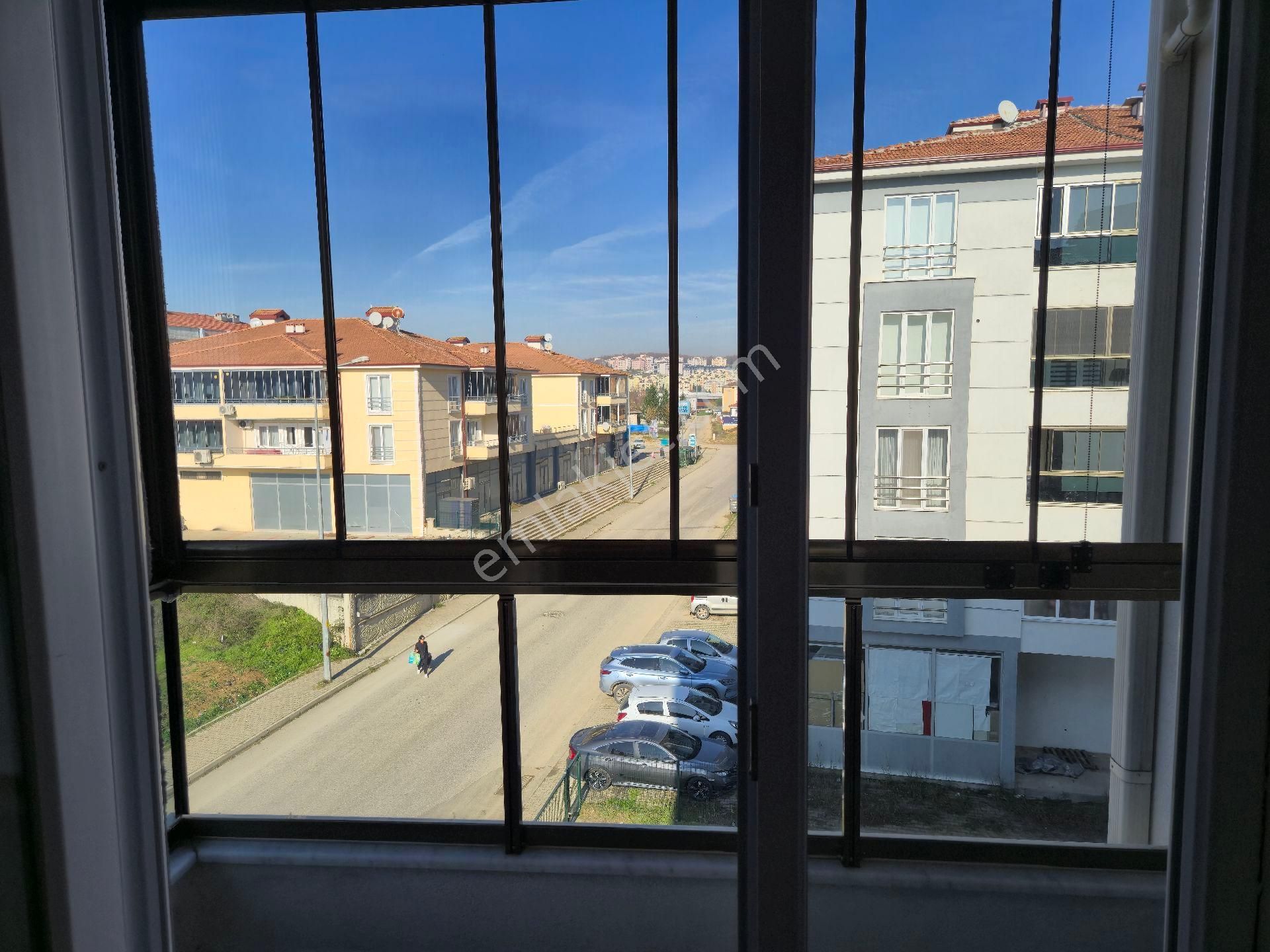 Realty World'dan Adapazarı Korucukta 110m2 2 Balkonlu Arakat 3+1 - Görsel 25