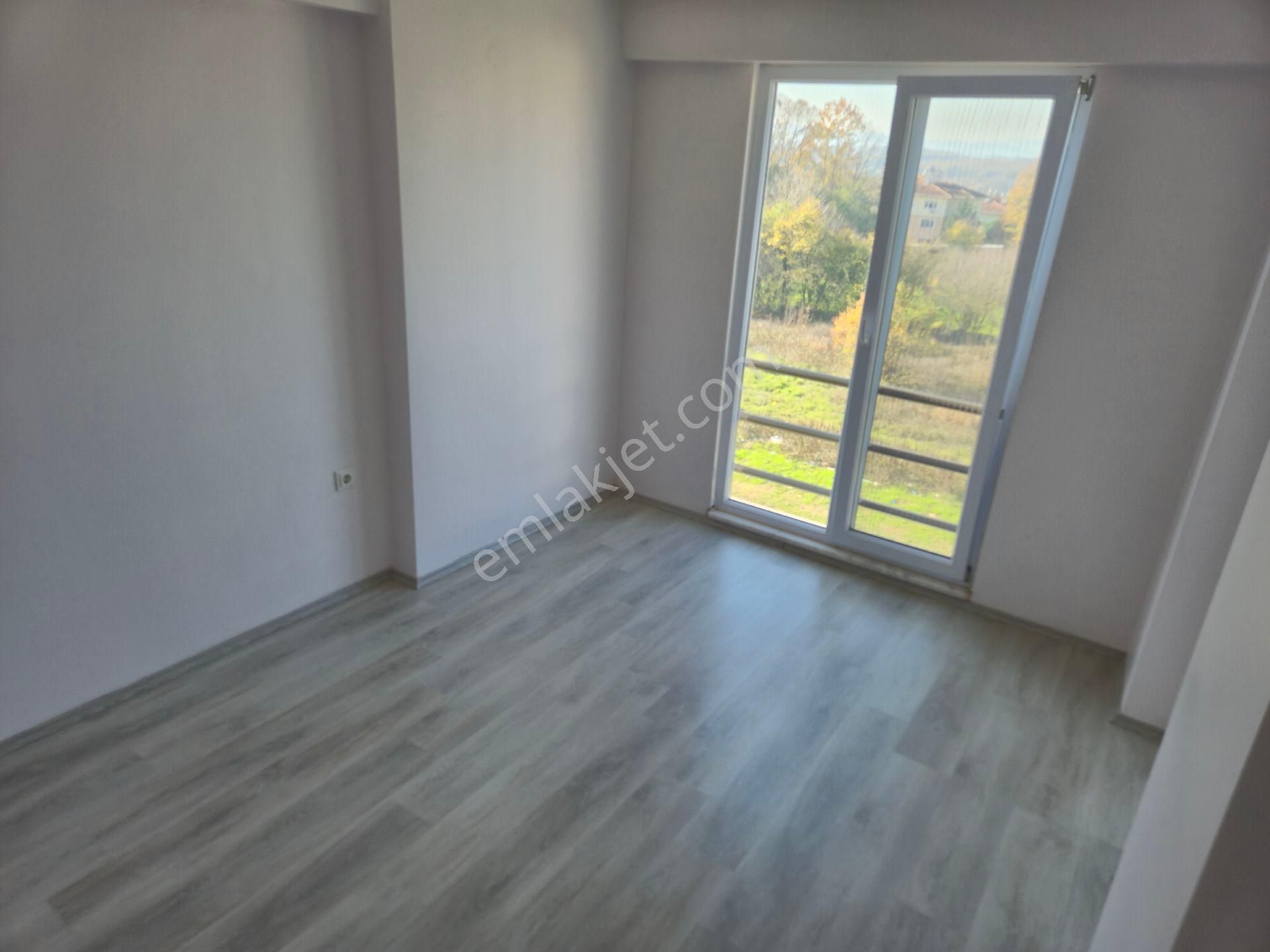 Realty World'dan Adapazarı Korucukta 110m2 2 Balkonlu Arakat 3+1 - Görsel 29