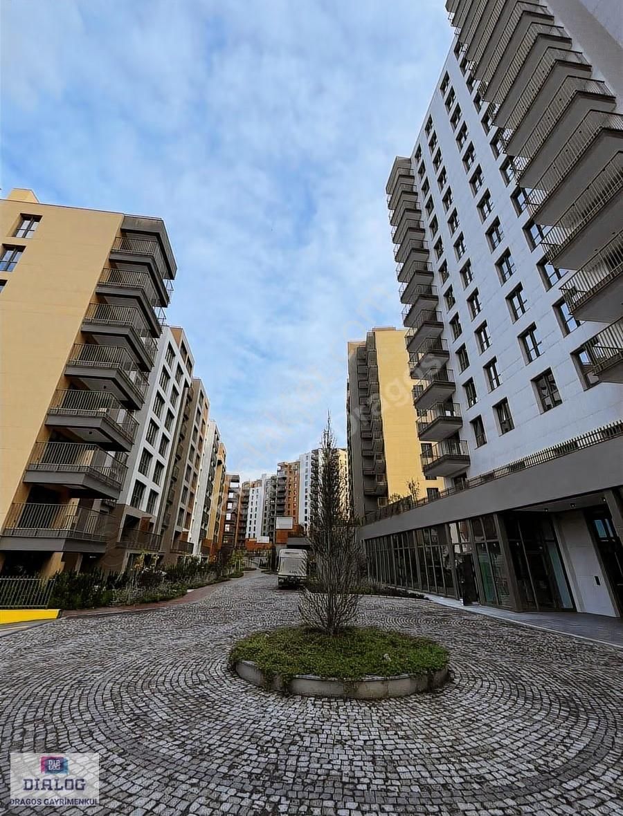 Dıalog Dragos Sinpaş Koru Aura Sitesin'de Satılık 2+1 Lüks Daire - Görsel 2