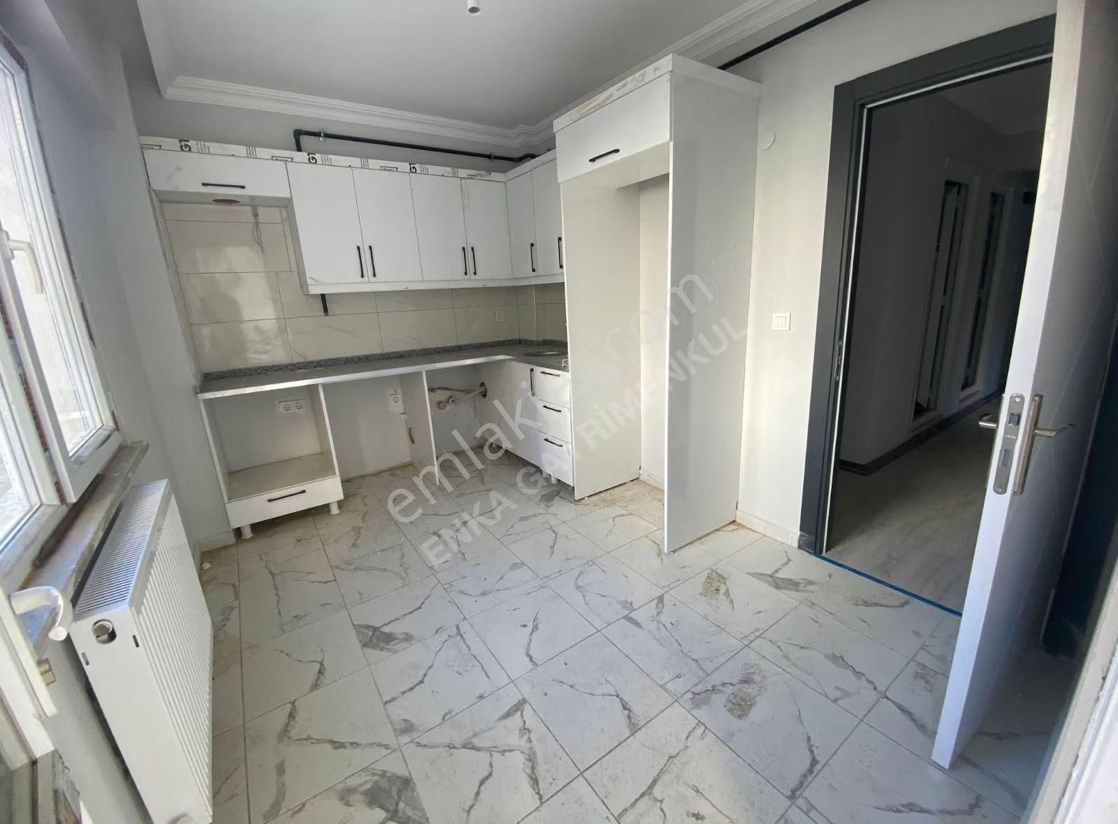 Enkadan Güzel Konumda Sıfır Teras Balkonlu 2+1daire - Görsel 20