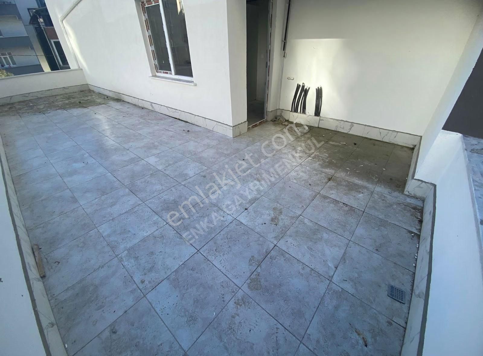 Enkadan Güzel Konumda Sıfır Teras Balkonlu 2+1daire - Görsel 11