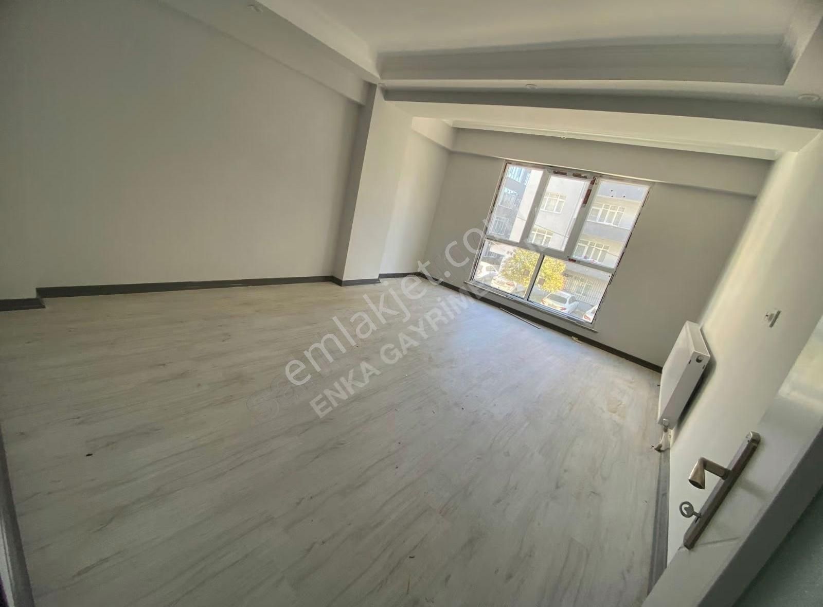 Enkadan Güzel Konumda Sıfır Teras Balkonlu 2+1daire