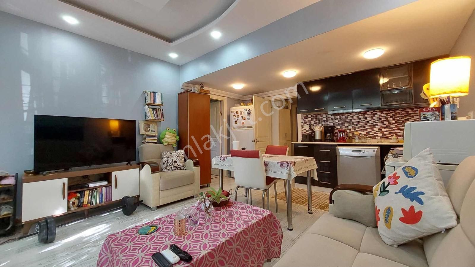 Güzeloba Karpuzkaldıranda Satılık 2+1 Fırsat Fiyatlı Daire - Görsel 22