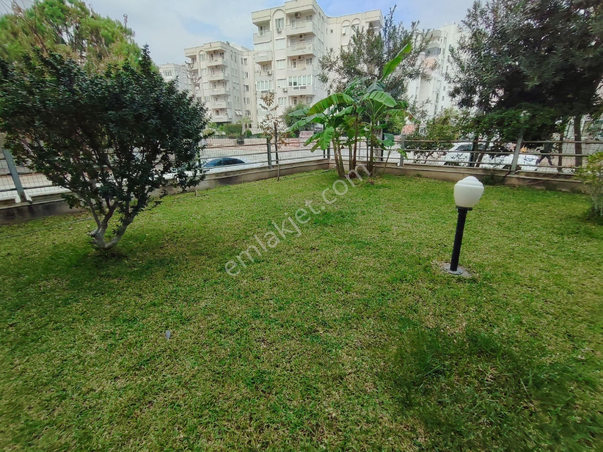 Konyaaltı Liman Mahallesi'nde Havuzlu Sitede Lüks Eşyalı 2+1 Bahçe Katı Daire - Görsel 8