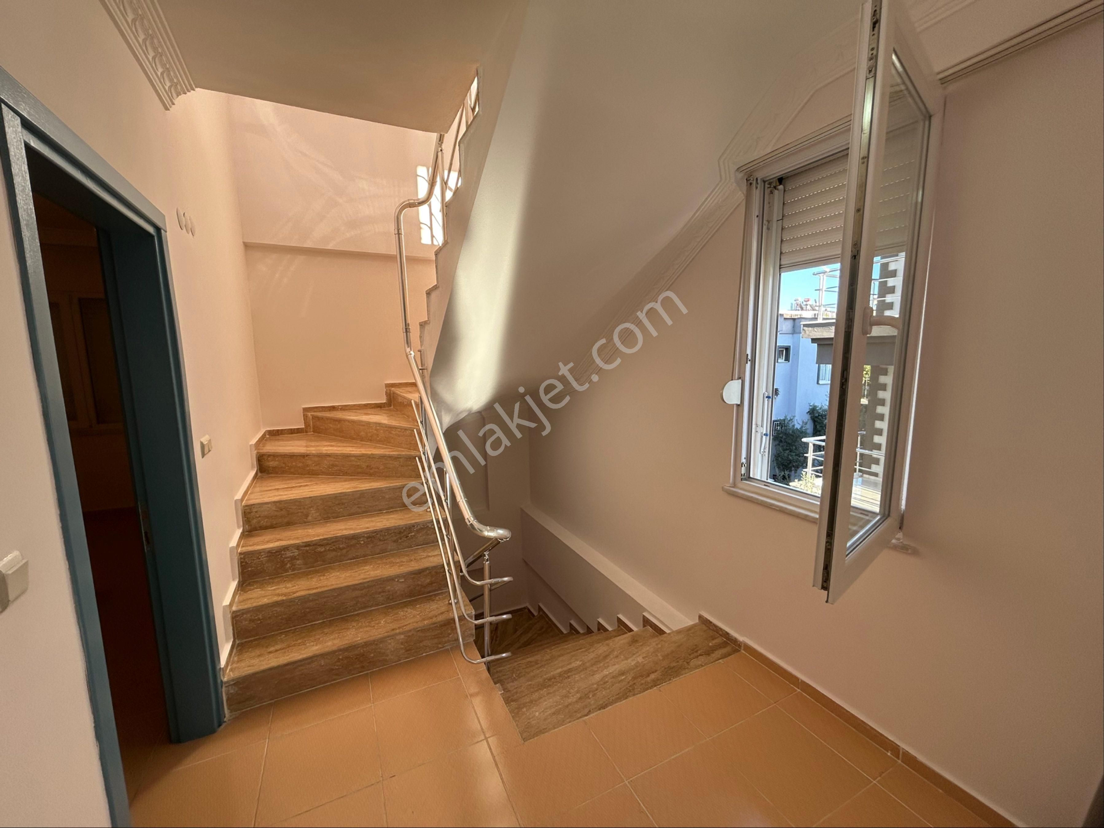 Didim Merkezde 3+1 Geniş Villa - Görsel 22