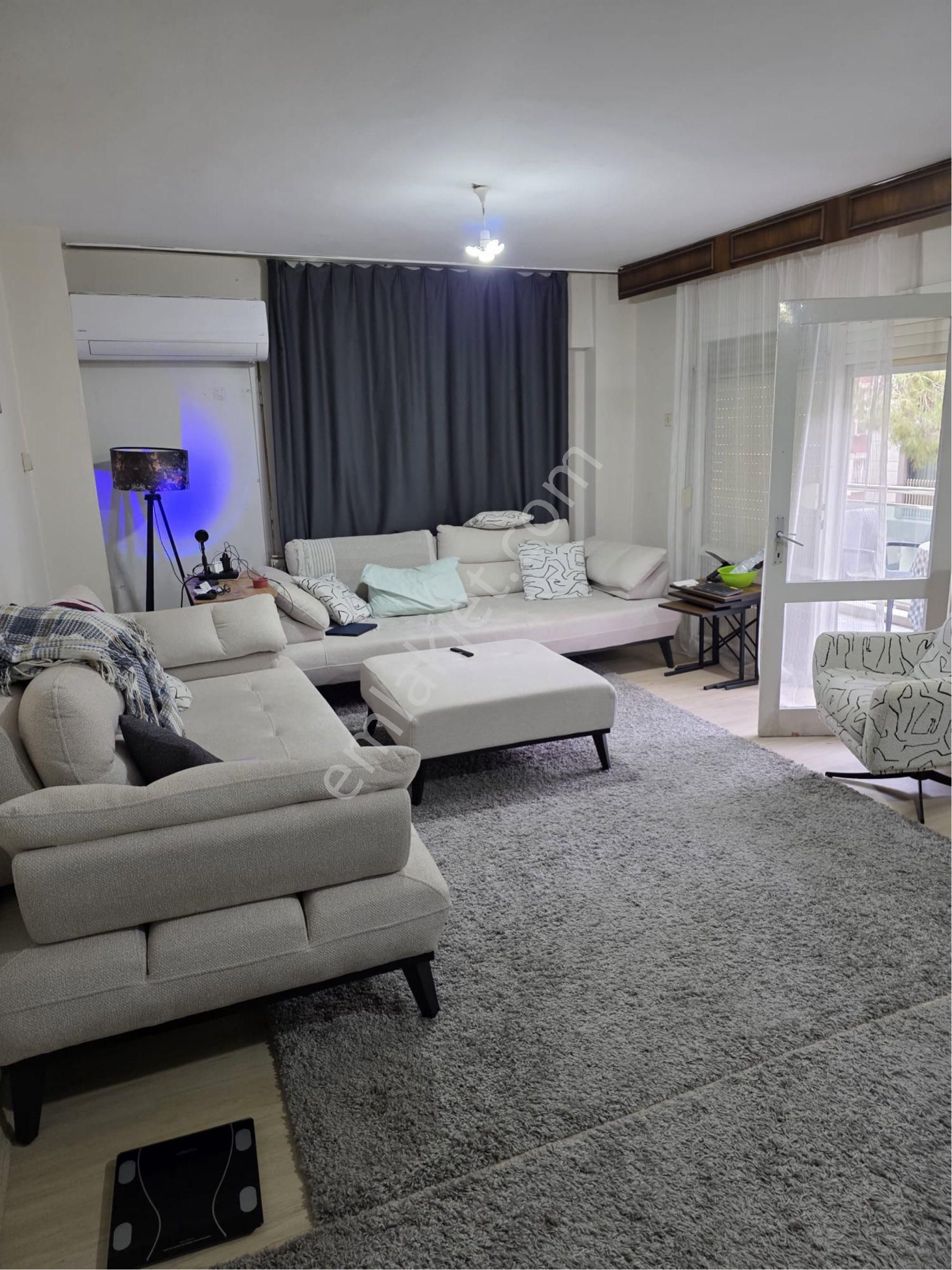 Bornovanın Kalbinde, Eşsiz Konumda,aydınlık Ve Ferah3+1 Daire - Görsel 11