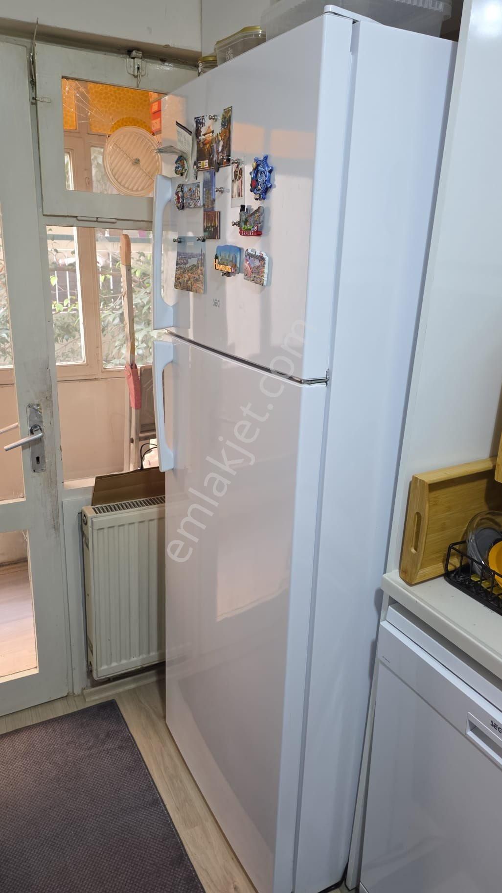 Bornovanın Kalbinde, Eşsiz Konumda,aydınlık Ve Ferah3+1 Daire - Görsel 13