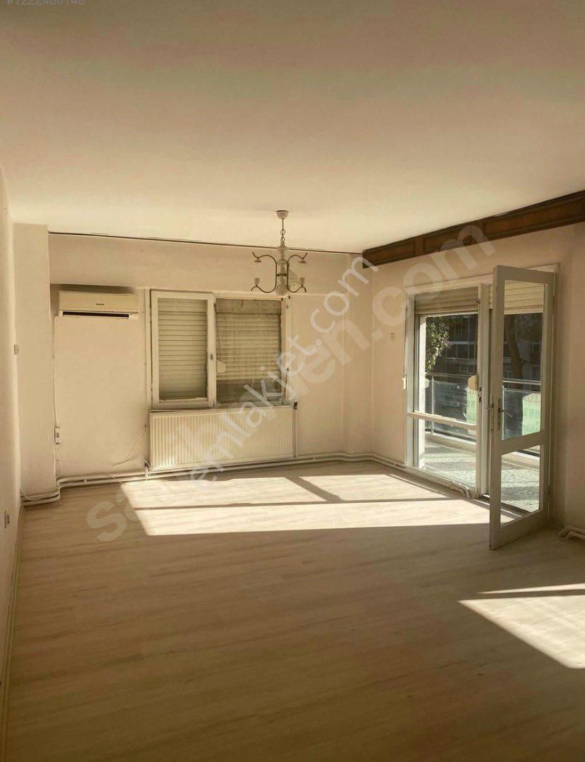 Bornovanın Kalbinde, Eşsiz Konumda,aydınlık Ve Ferah3+1 Daire - Görsel 3