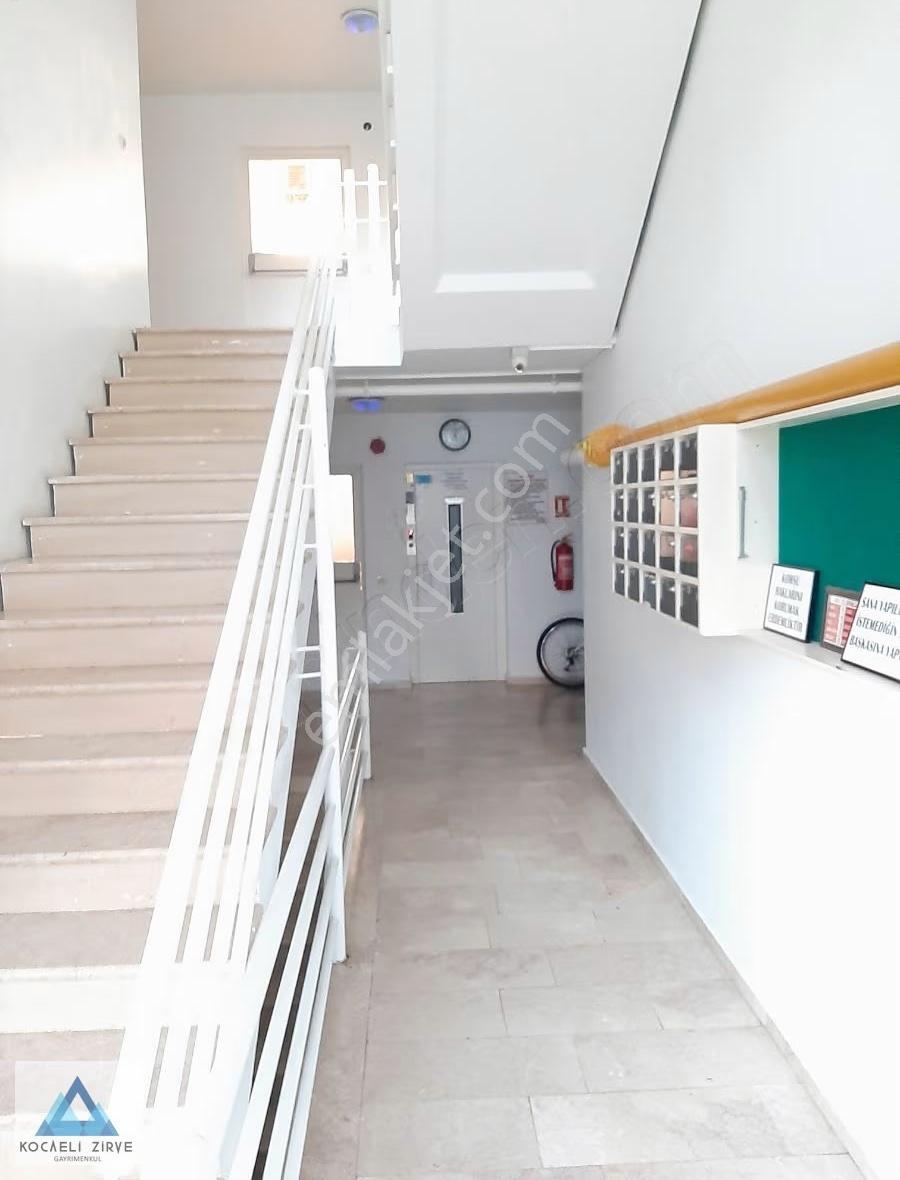 Barışkent'te 3+1 Güney Cepheli Ara Kat Satılık Daire - Görsel 6