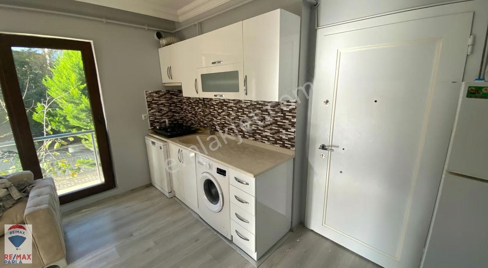 Körfez'de, Merkezi Konumda Yokuşsuz, Eşyalı 1+1 Fırsat Daire - Görsel 9