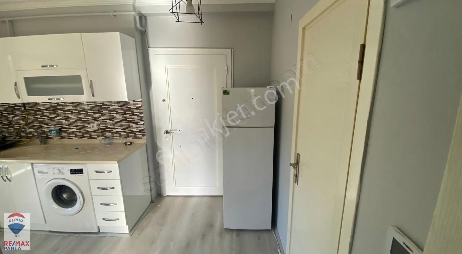 Körfez'de, Merkezi Konumda Yokuşsuz, Eşyalı 1+1 Fırsat Daire - Görsel 5