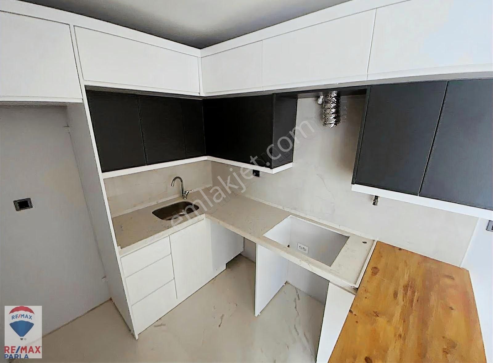 Atakum Yenimahalle'de | Kiracılı 1+1 - Görsel 12