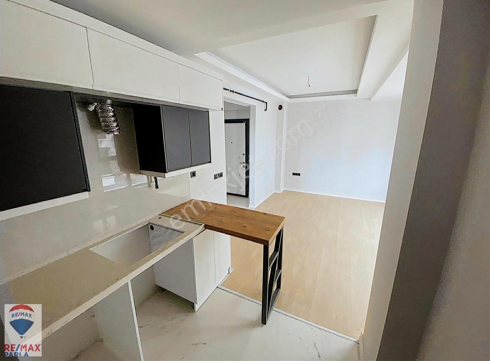 Atakum Yenimahalle'de | Kiracılı 1+1 - Görsel 6