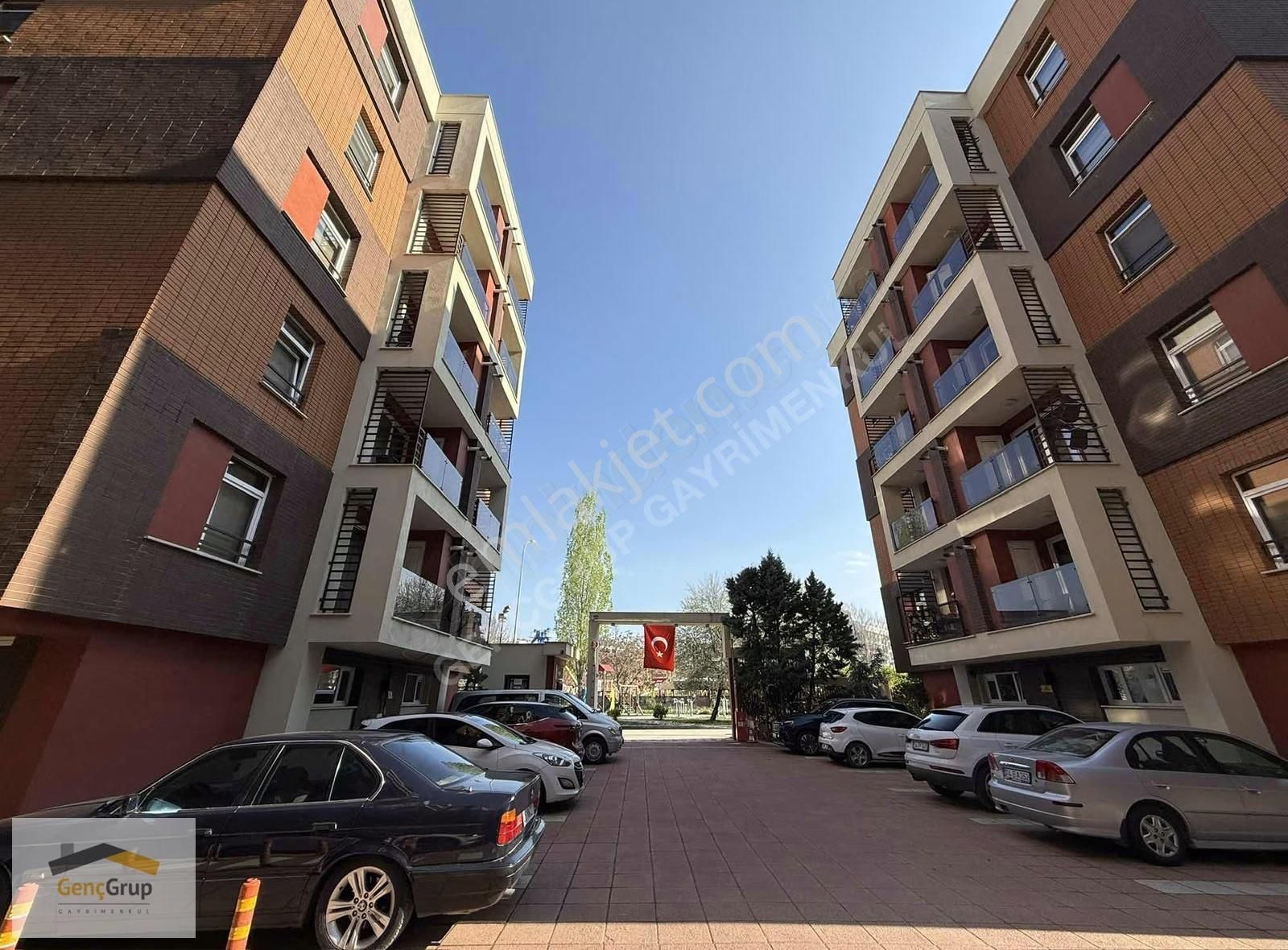 *genç Grup* A'park Residence Full Eşyalı Manzaralı Site İçi 2+1.