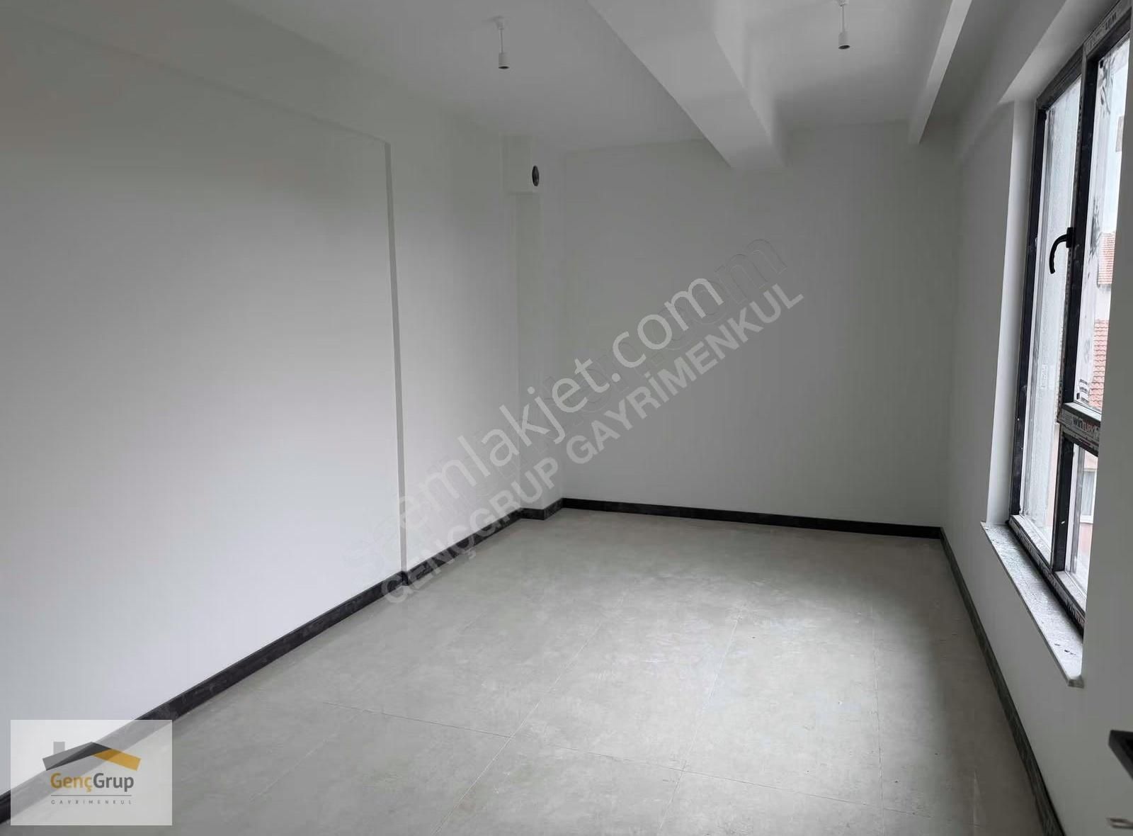 *genç Grup* Önü Açık Yeşile Manzaralı,çift Balkon'lu Geniş 2+1. - Görsel 6