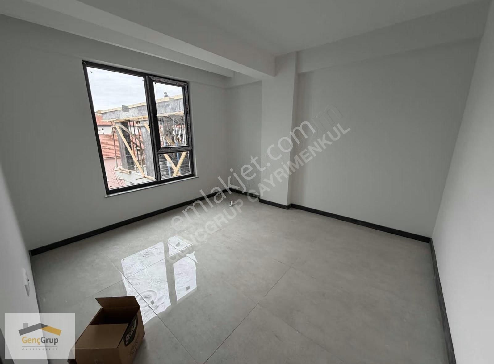 *genç Grup* Önü Açık Yeşile Manzaralı,çift Balkon'lu Geniş 2+1. - Görsel 12