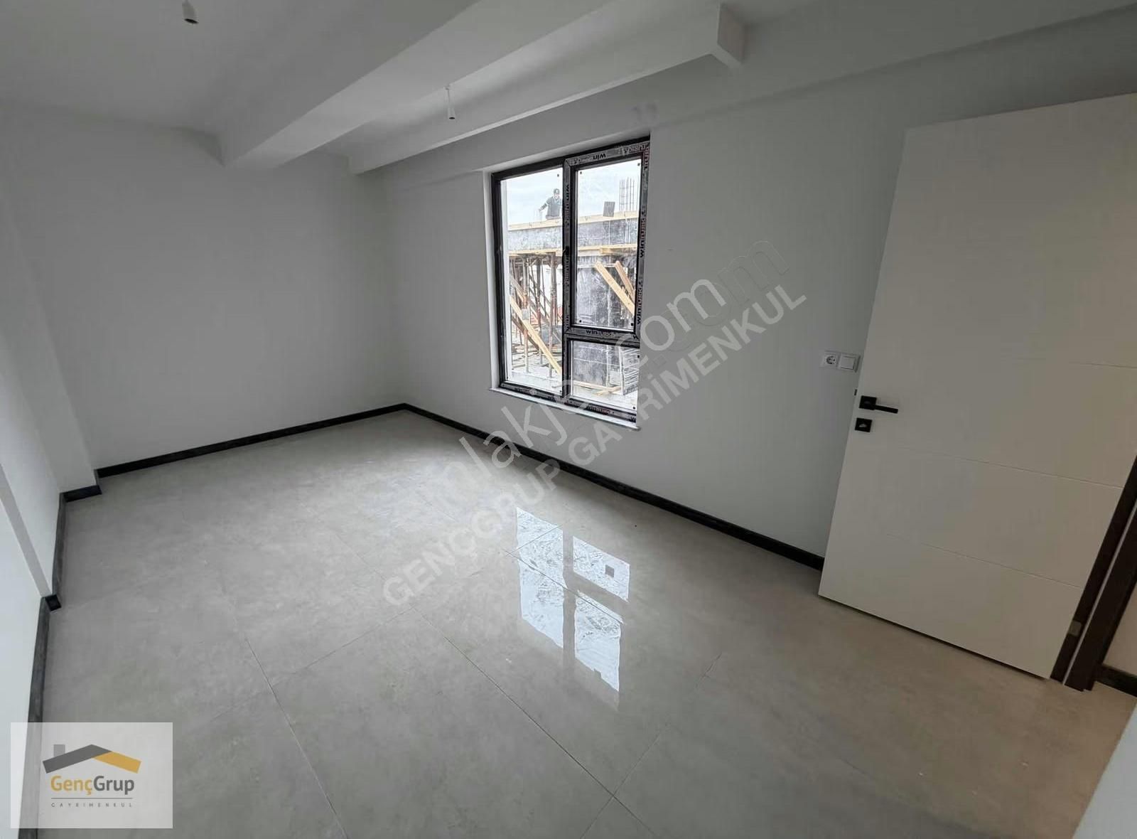 *genç Grup* Önü Açık Yeşile Manzaralı,çift Balkon'lu Geniş 2+1. - Görsel 5