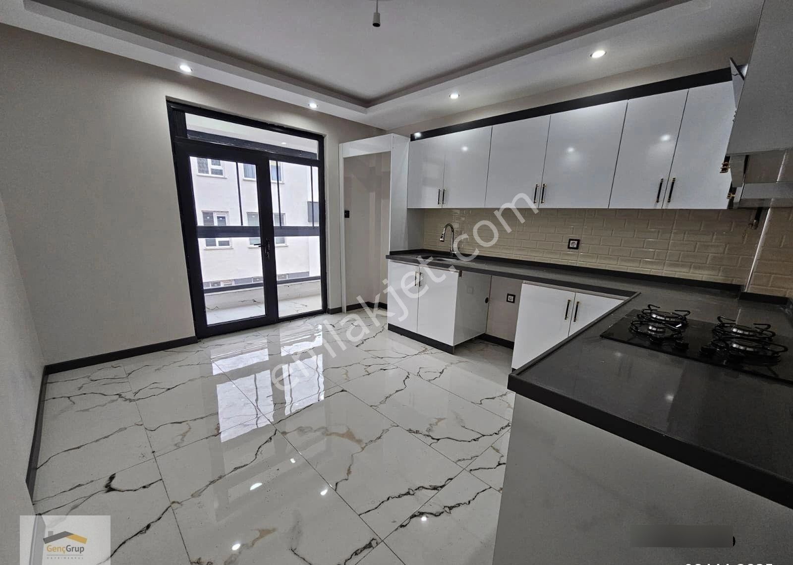 *genç Grup* Tombakzade Yakını Yüksek Kredili Arakat Ö. Garaj 2+1