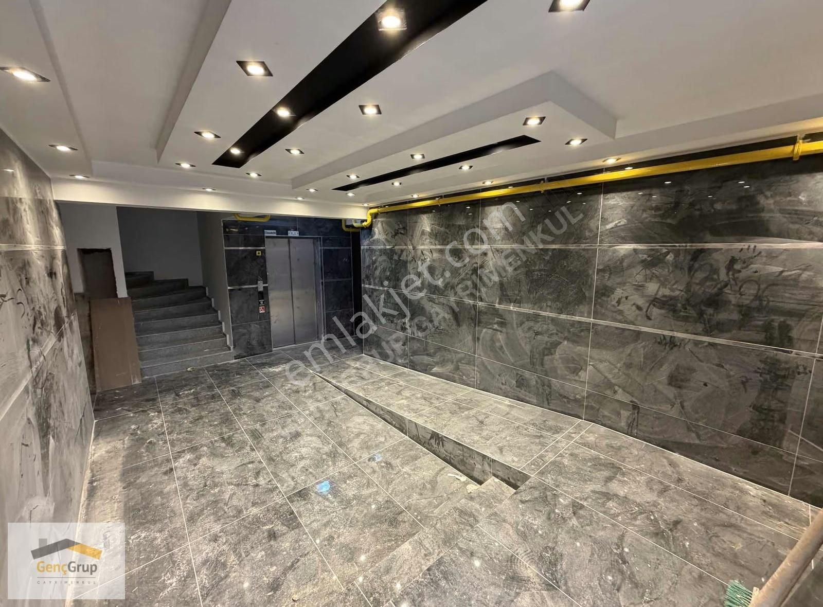 *genç Grup* Park Manzaralı,özel Garajlı,çift Balkon'lu Geniş 3+1 - Görsel 23