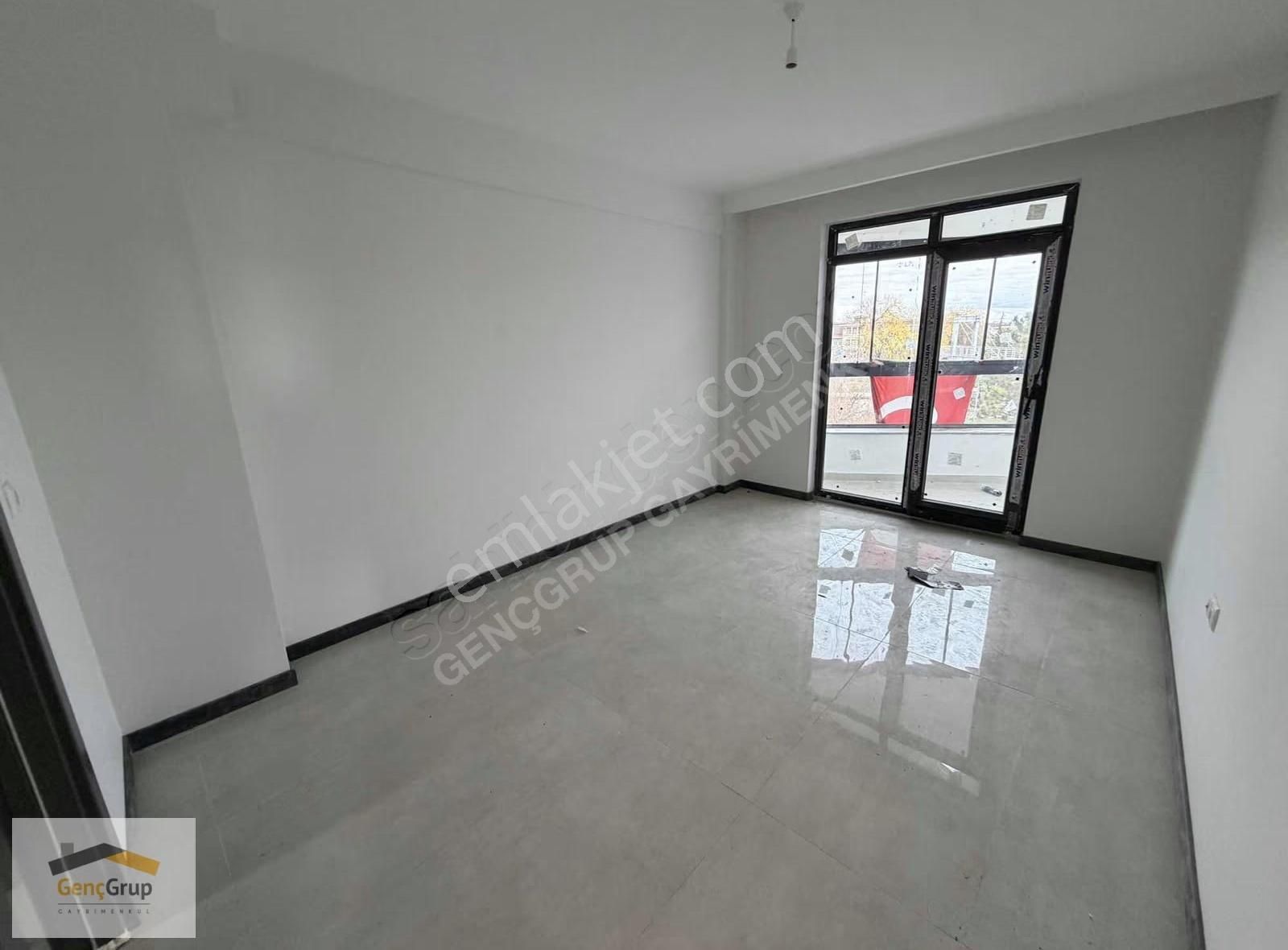 *genç Grup* Park Manzaralı,özel Garajlı,çift Balkon'lu Geniş 3+1 - Görsel 8