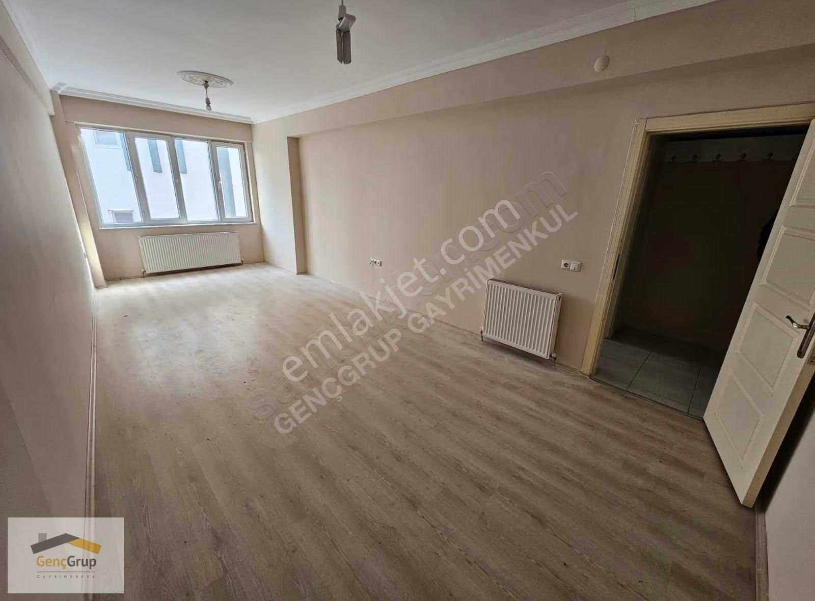 *genç Grup* Esentepe Mh Eğitimciler Cad Dibinde Fırsat 3+1 Daire