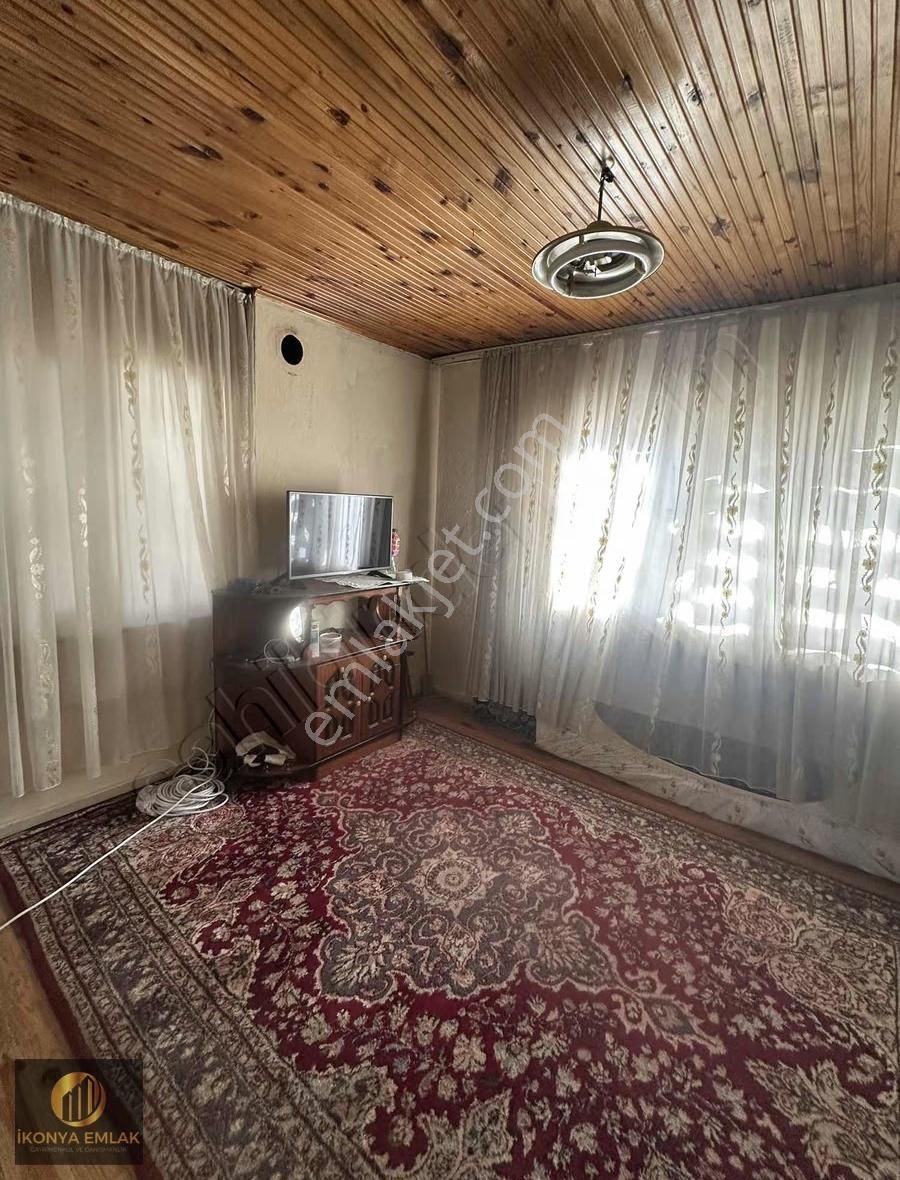 Teraslı Süper Konumda Acil Satılık 180m2 2+1 Evi Ve Teras - Görsel 3