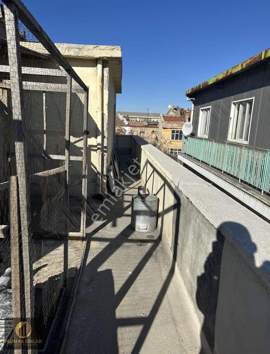 Teraslı Süper Konumda Acil Satılık 180m2 2+1 Evi Ve Teras - Görsel 8