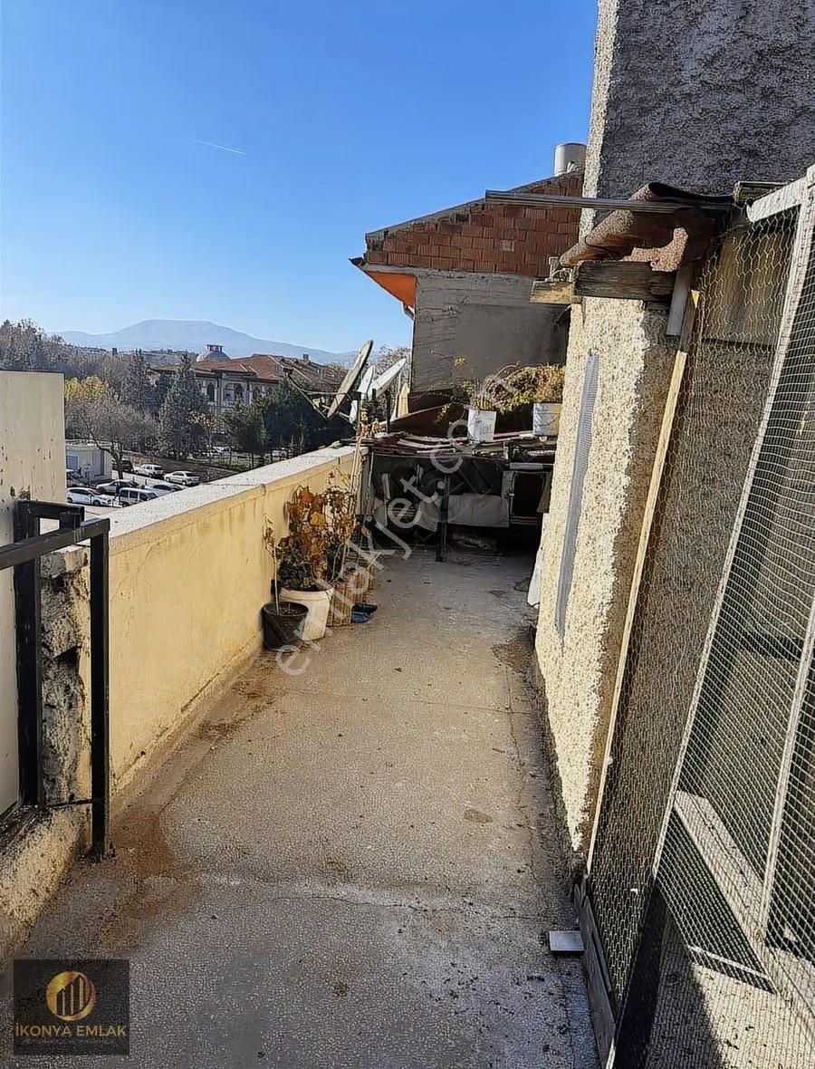 Teraslı Süper Konumda Acil Satılık 180m2 2+1 Evi Ve Teras - Görsel 18