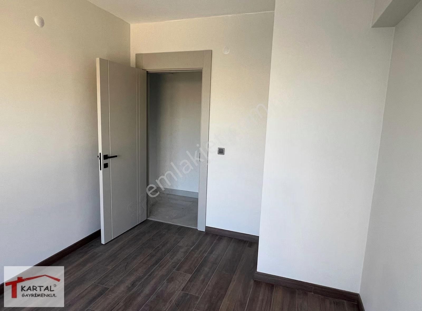 Kartal'dan Çakırlar'da Sıfır Katta 2+1 Ebeveyn Banyolu - Görsel 18