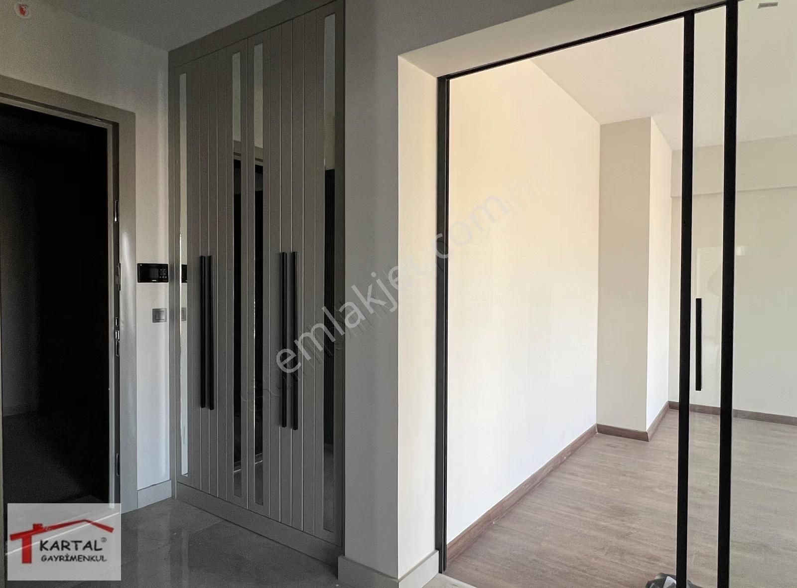 Kartal'dan Çakırlar'da Sıfır Katta 2+1 Ebeveyn Banyolu - Görsel 12