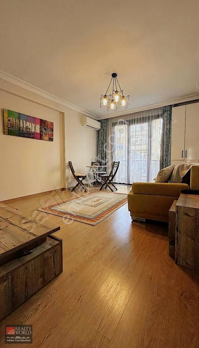 Üsküdar Selami Ali - 1+1 - Kapalı Mutfak - Eşyalı Arakat Kiralık