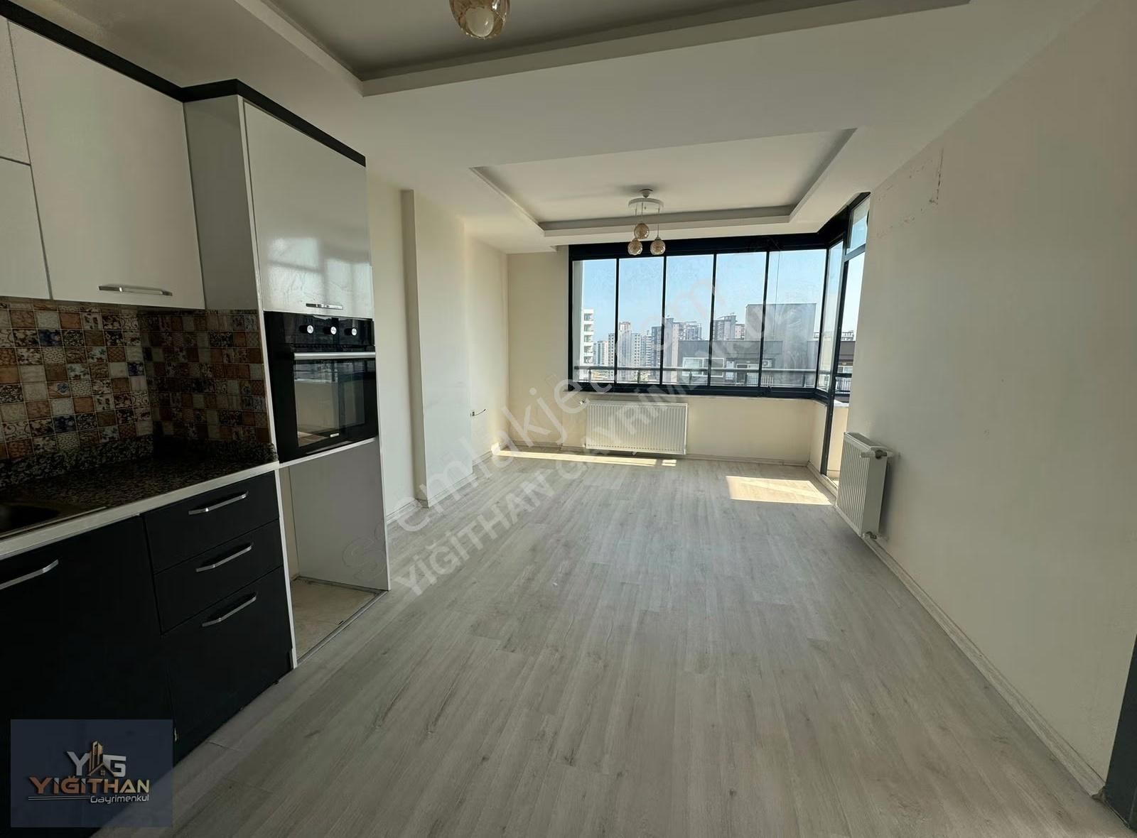 Yiğithan Dan Üni. Hastanesi Yakınında Havuzlu 3+1 Satılık Daire