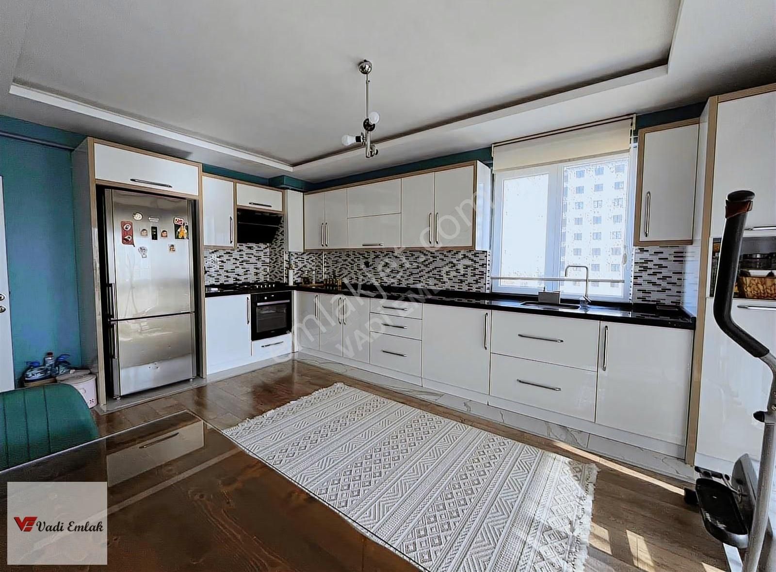 Vadi Emlak'tan Yeniyurt Mah.3,5+1 Acil Satılık Daire - Görsel 5