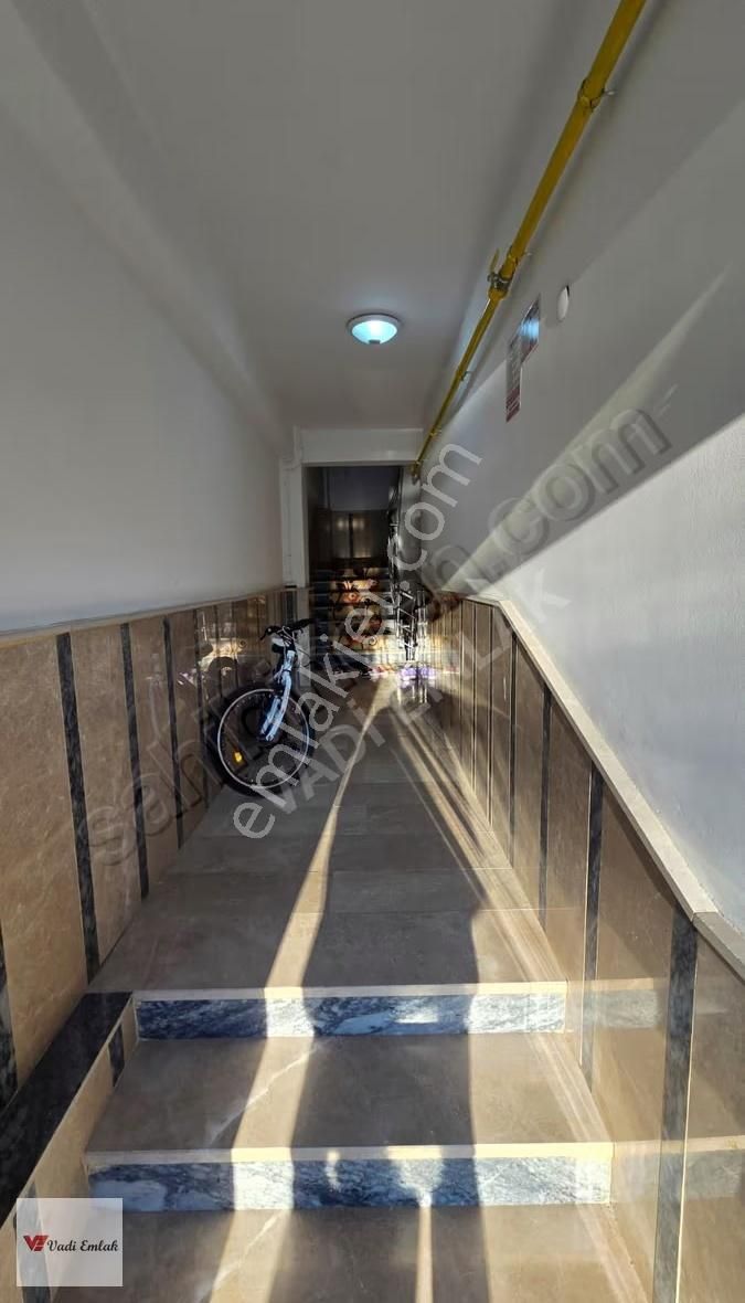 Vadi Emlak'tan Sosyal Hizmetler Müd.karşısı Satılık 2 Katlı Bina - Görsel 11