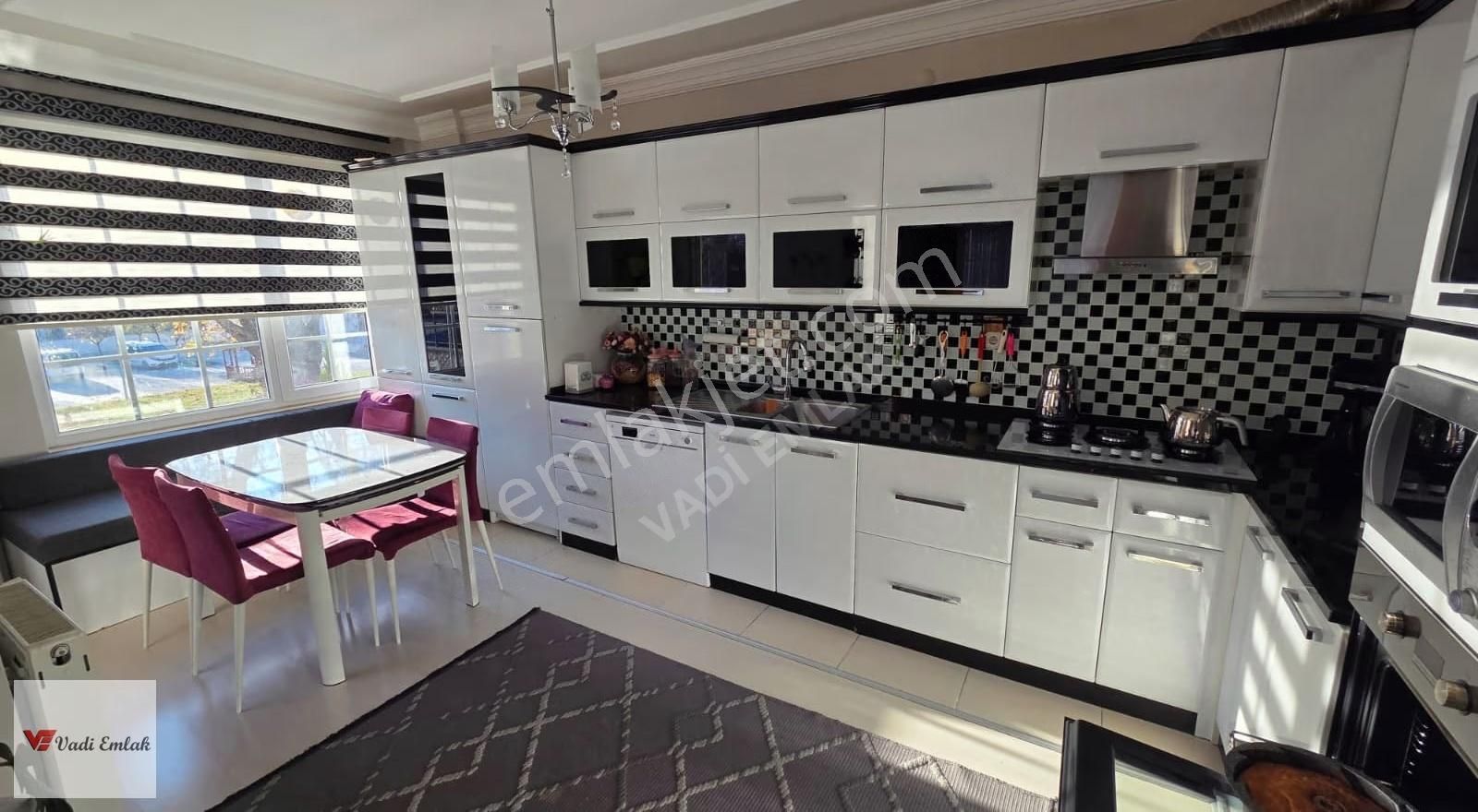 Vadi Emlak'tan Sosyal Hizmetler Müd.karşısı Satılık 2 Katlı Bina - Görsel 15