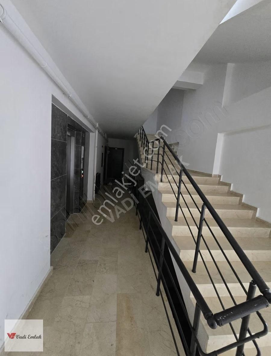 Vadi Emlak'ta Güneşli Mahalesinde Sıfır Arakat Satılık 3+1 Daire - Görsel 3