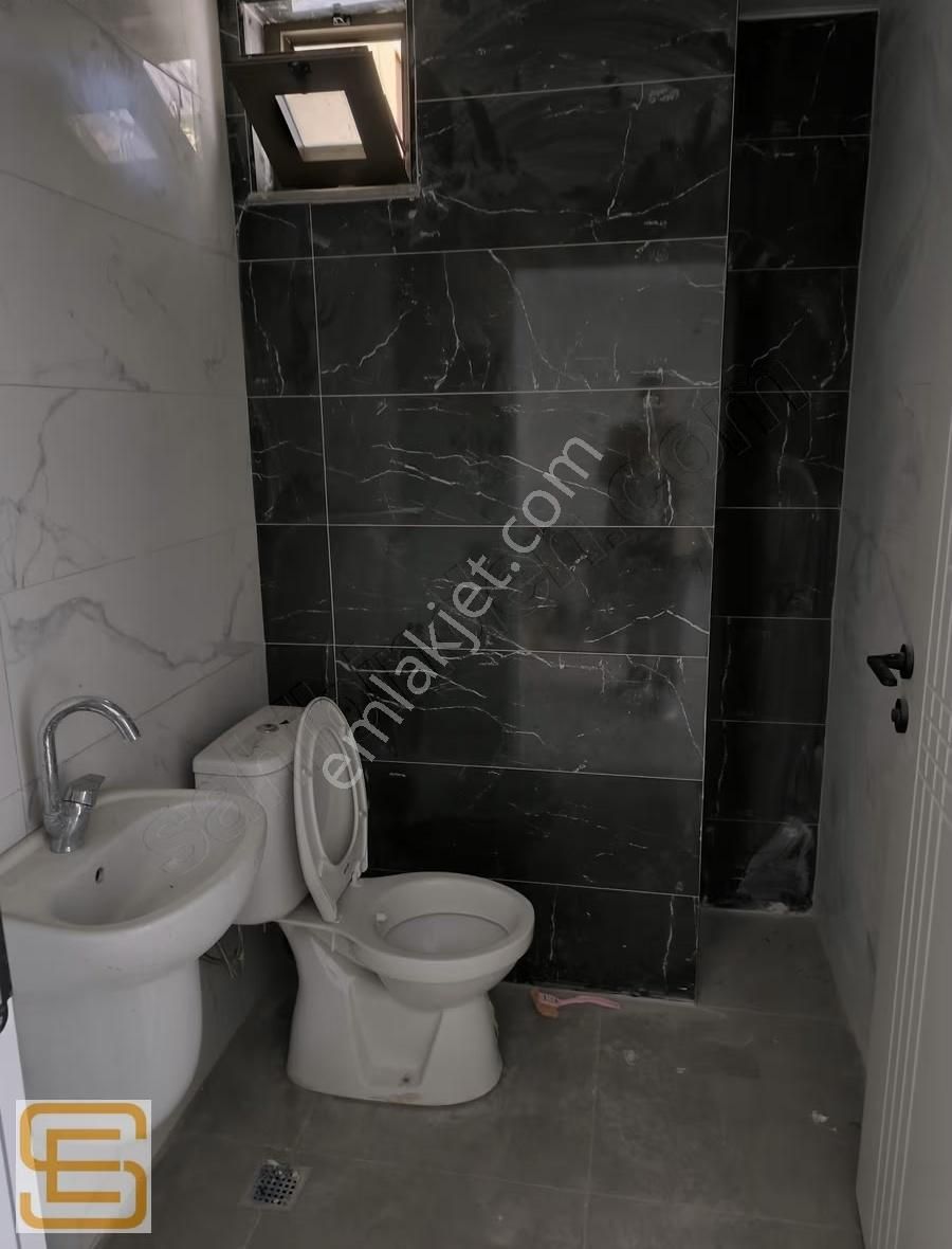 Varlık Mahallesinde Kiralık Dükkanlar - Görsel 7